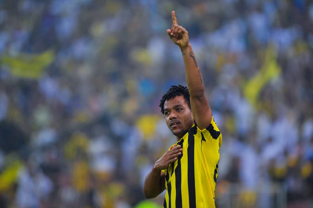 رومارينيو بعد تسجيله هدف الاتحاد. "دوري روشن"