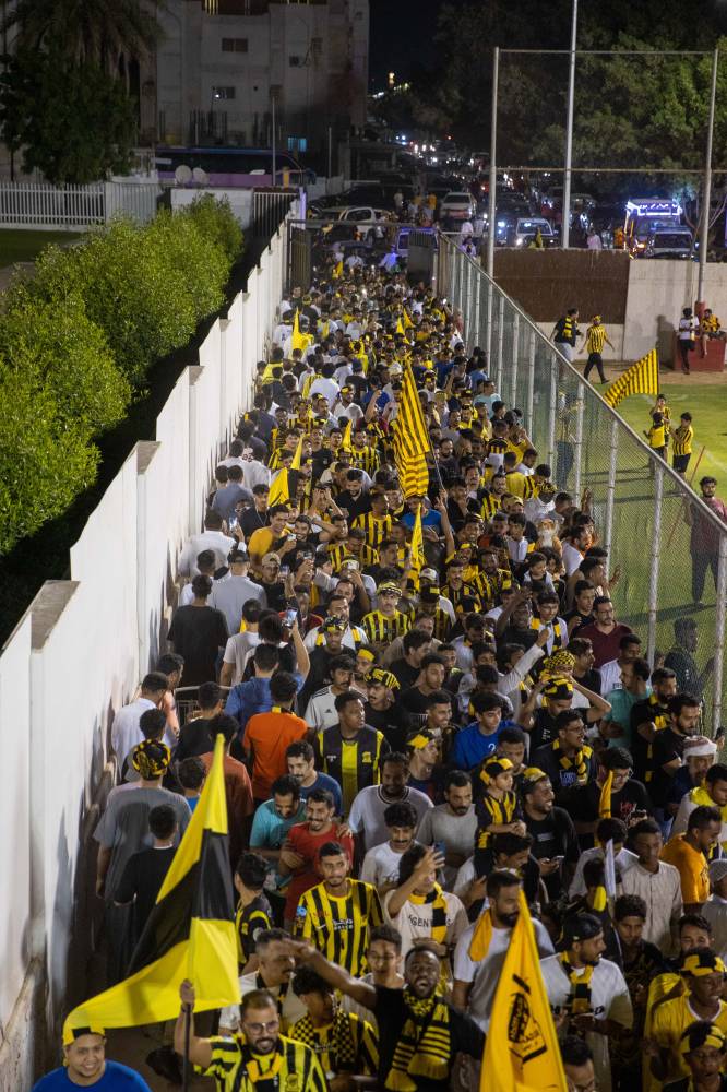 جماهير اتحادية غفيرة في النادي. تصوير: محمد المانع ـ "الاقتصادية"