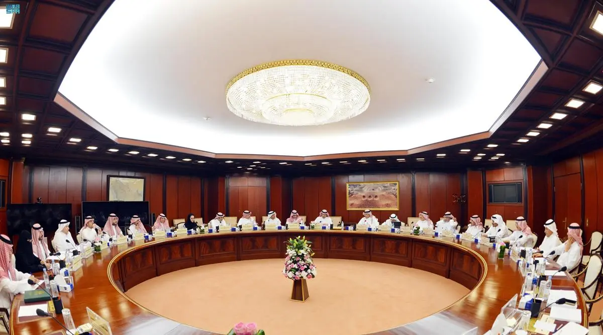لجنة الشؤون الخارجية في الشورى تناقش مع مساعد وزير الخارجية للشؤون التنفيذية التقرير السنوي للوزارة