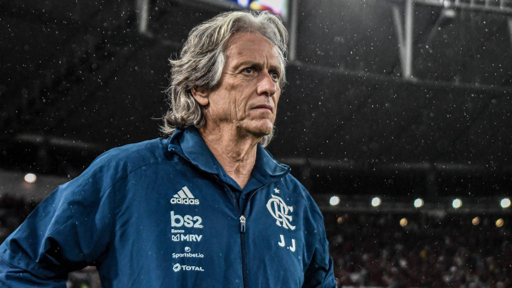 جيزوس المرشح لتدريب المنتخب السعودي يعلن رحيله عن فنربهتشه