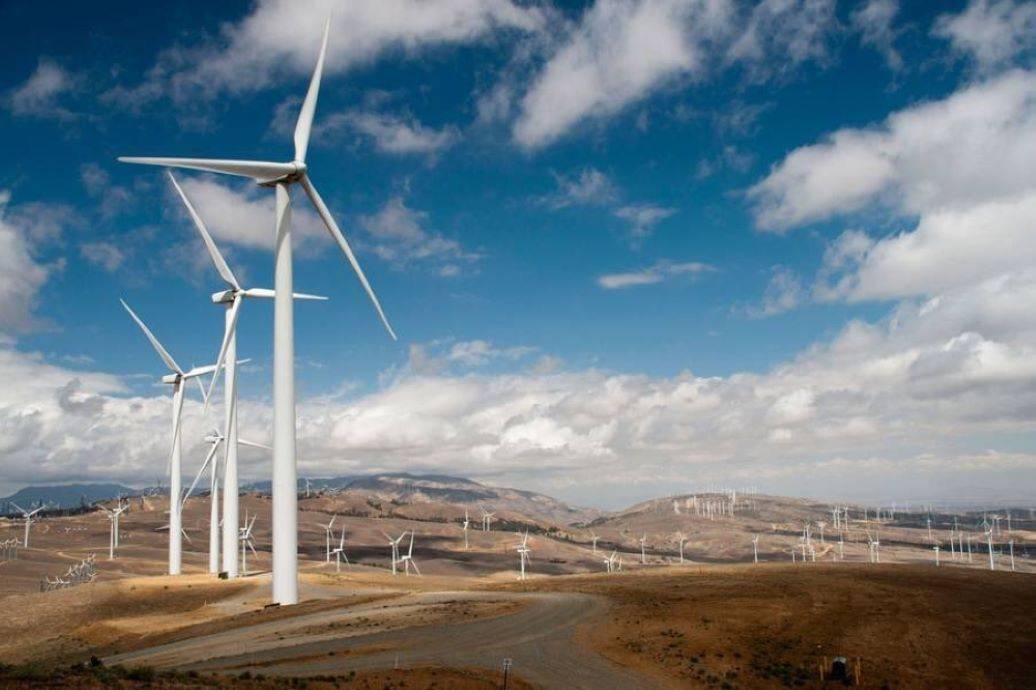 جمود الشبكات .. تأخر عصر الطاقة المتجددة إلى أجل غير معلوم