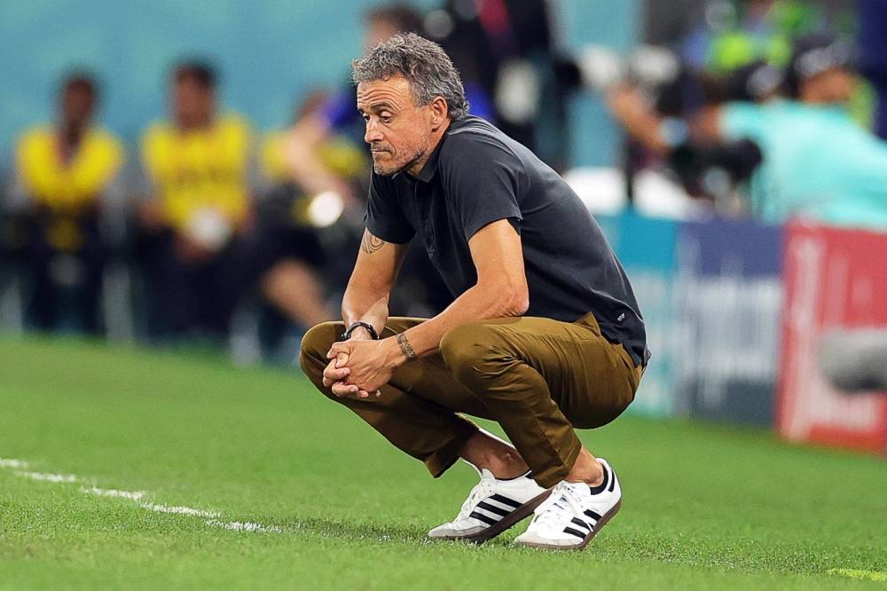 من سان جيرمان .. إنريكي يقترب