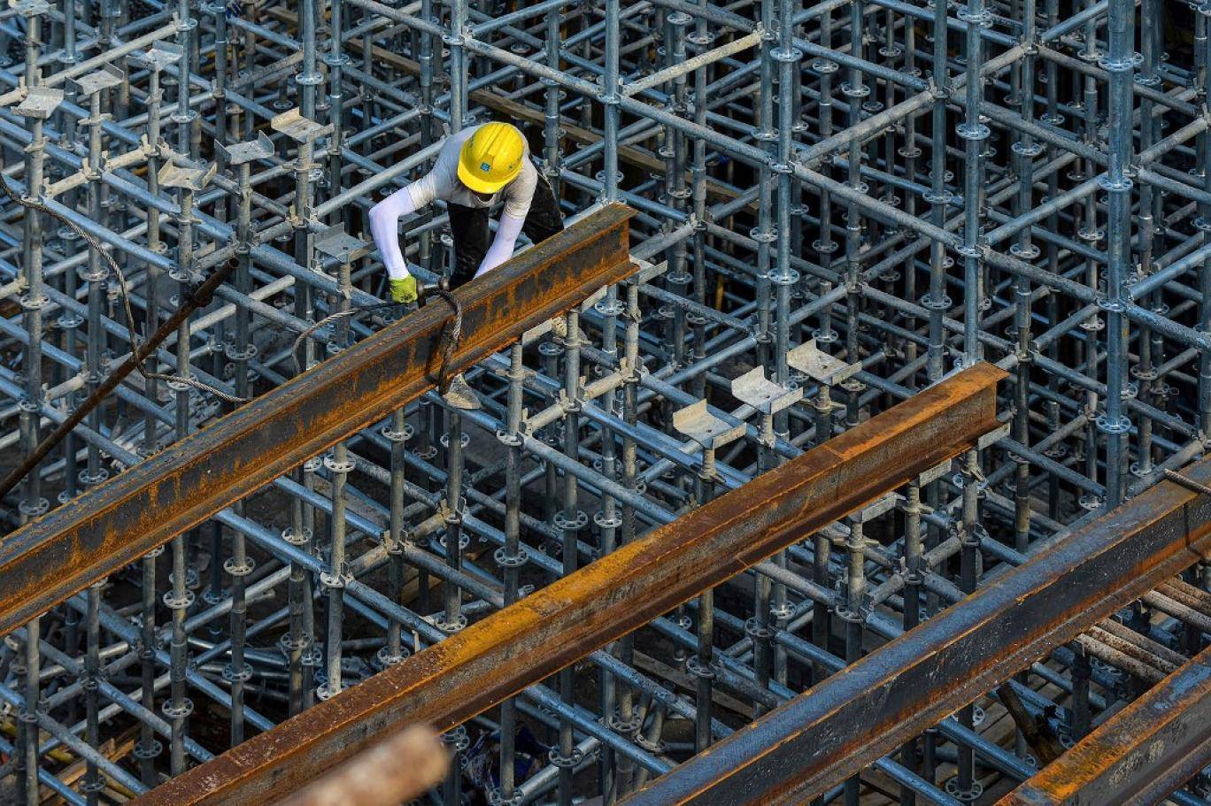 الدول النامية أو الناشئة التي كان لديها أعلى ديونا في 2021.