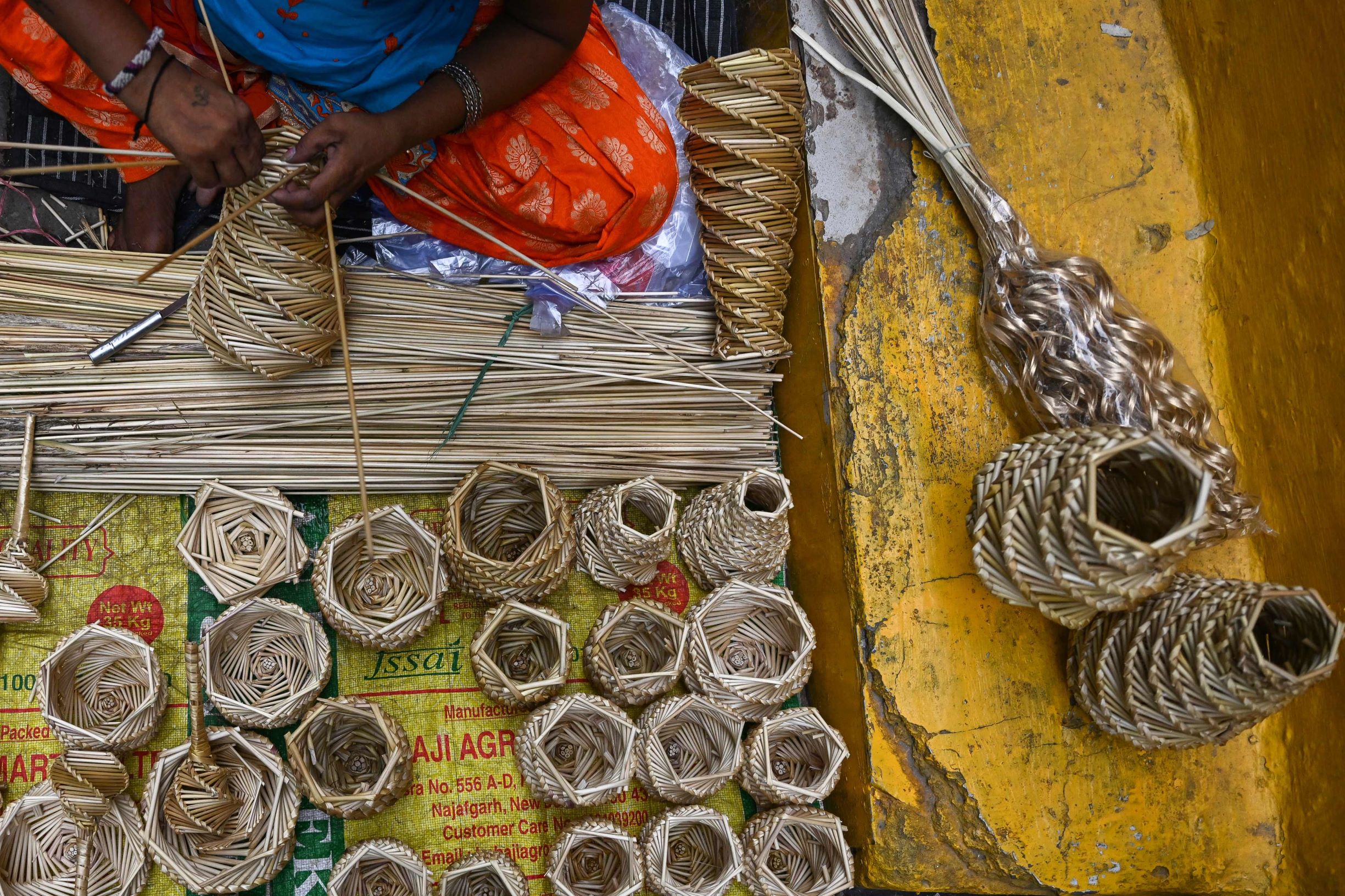 الهند .. صناعة الزخارف على الطريق