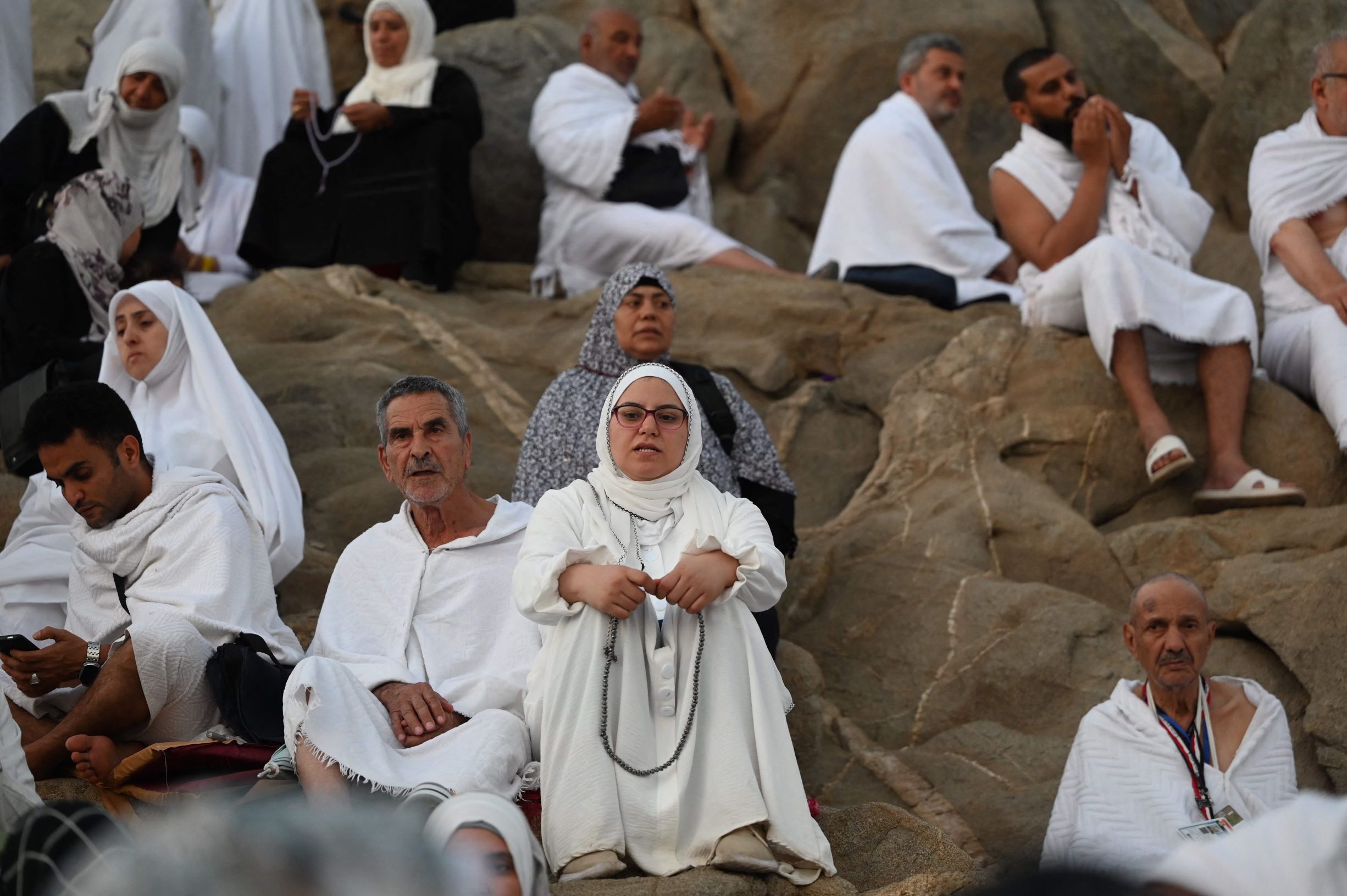 في آخر ساعات عرفات .. دعاء وابتهالات