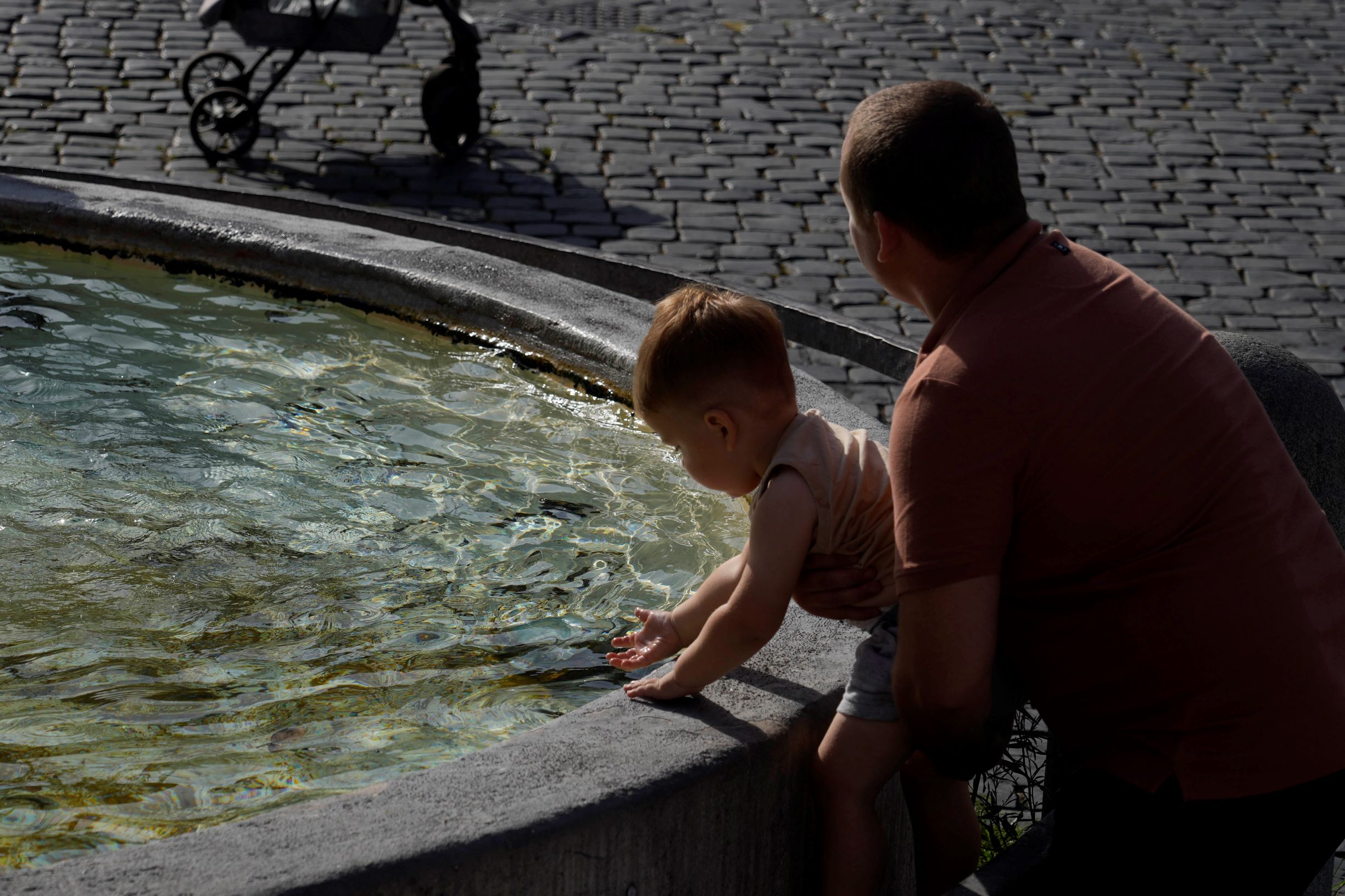 موجة حر شديد وأحوال جوية سيئة في نصف الكرة الشمالي