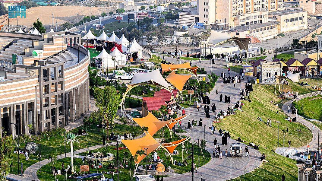 إيرادات الصادرات النفطية السعودية تقفز 99 % في سبتمبر