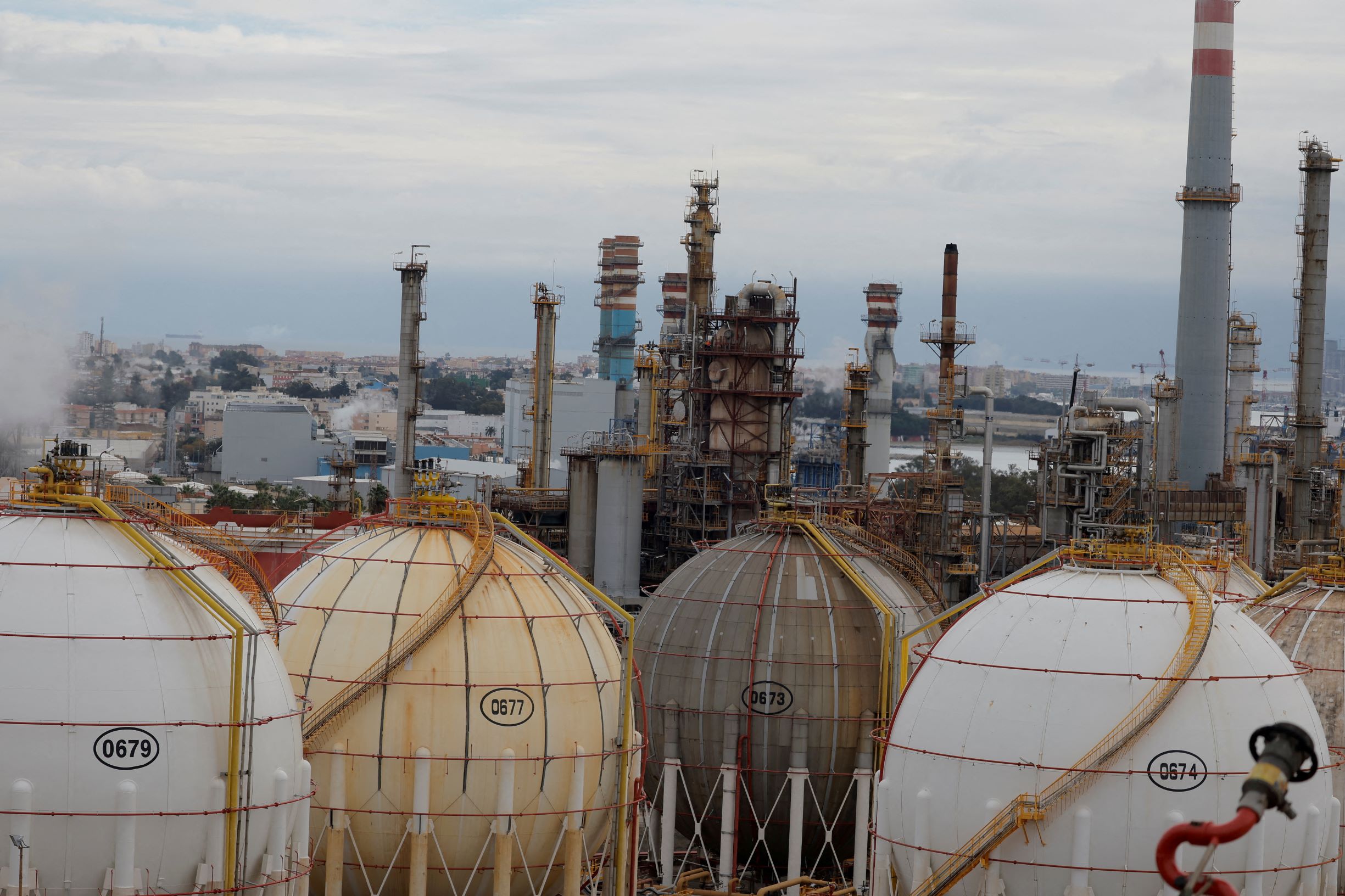 الهند تطمح لاحتلال مكانة بين رواد مصدري الهيدروجين الأخضر