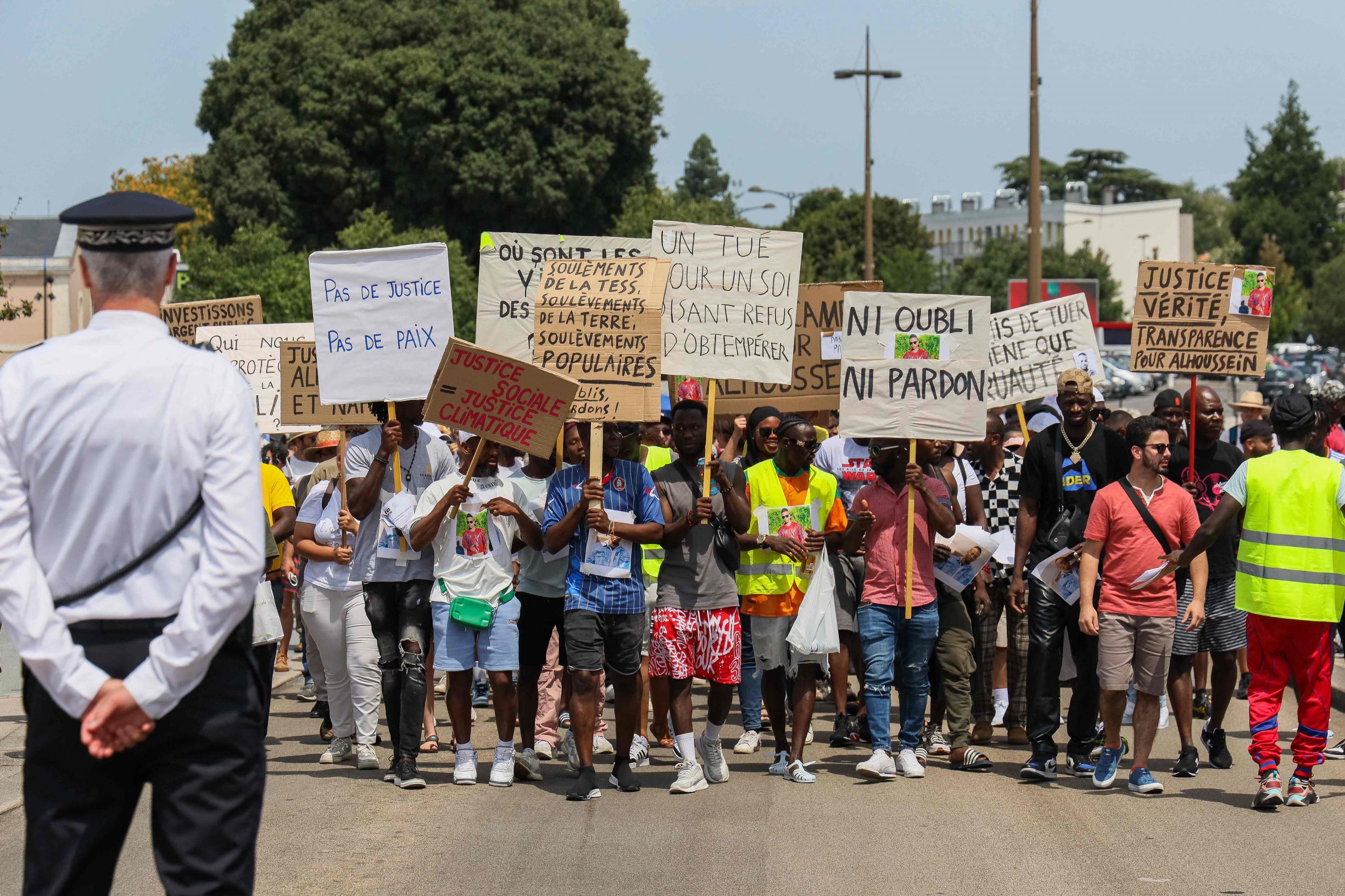 مسيرات حزن وغضب ضد عنف الشرطة في فرنسا