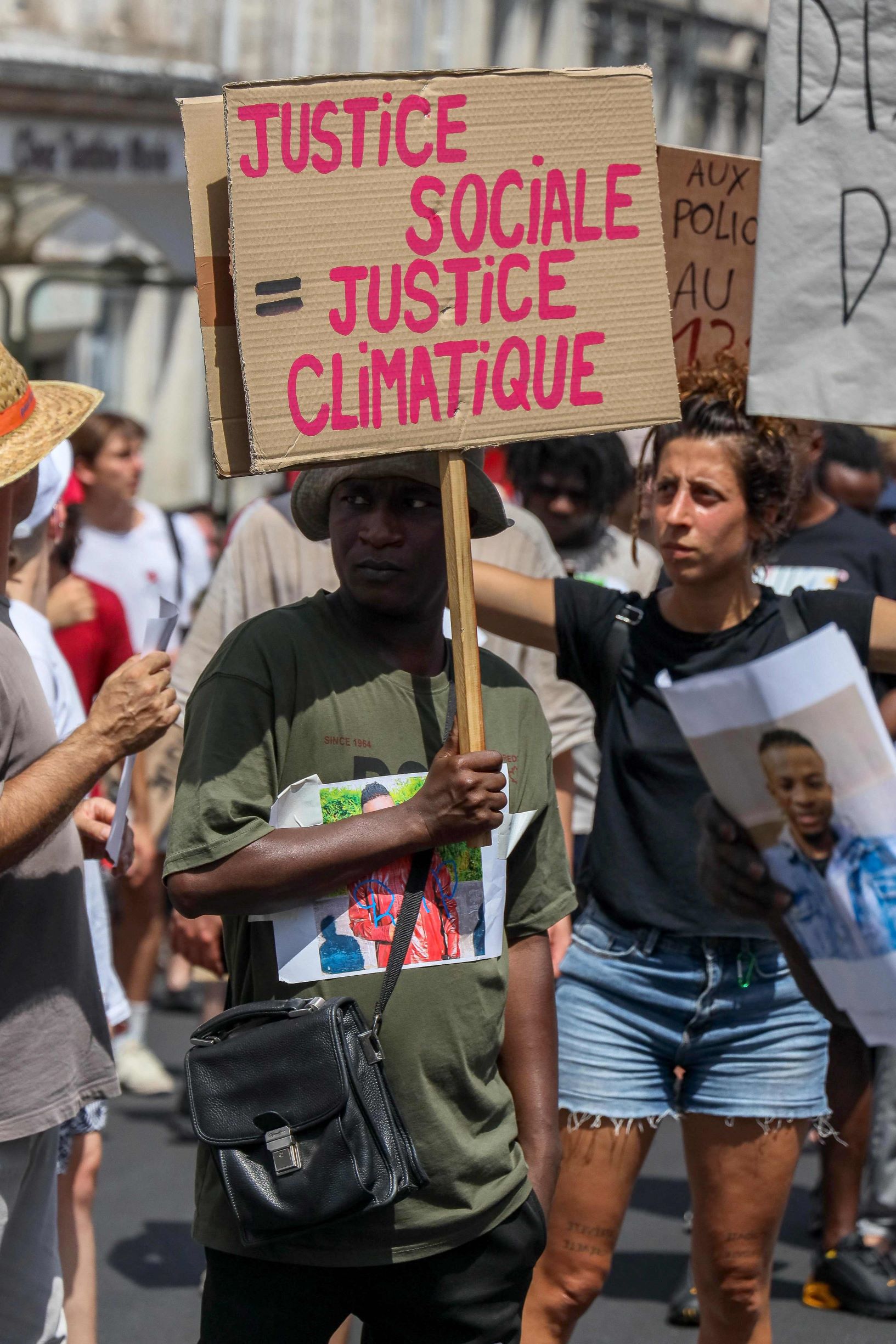 مسيرات حزن وغضب ضد عنف الشرطة في فرنسا