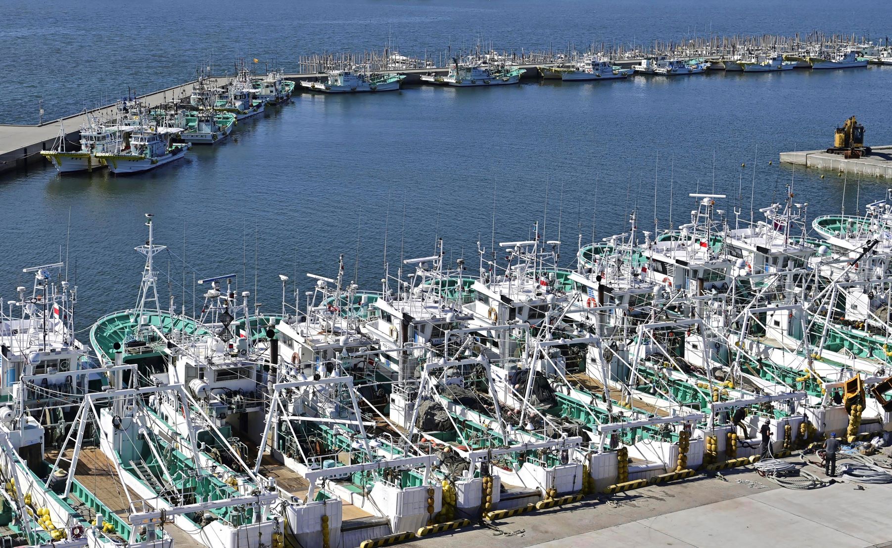 رغم انتقادات الصيادين .. اليابان تبدأ تصريف مياه فوكوشيما في المحيط