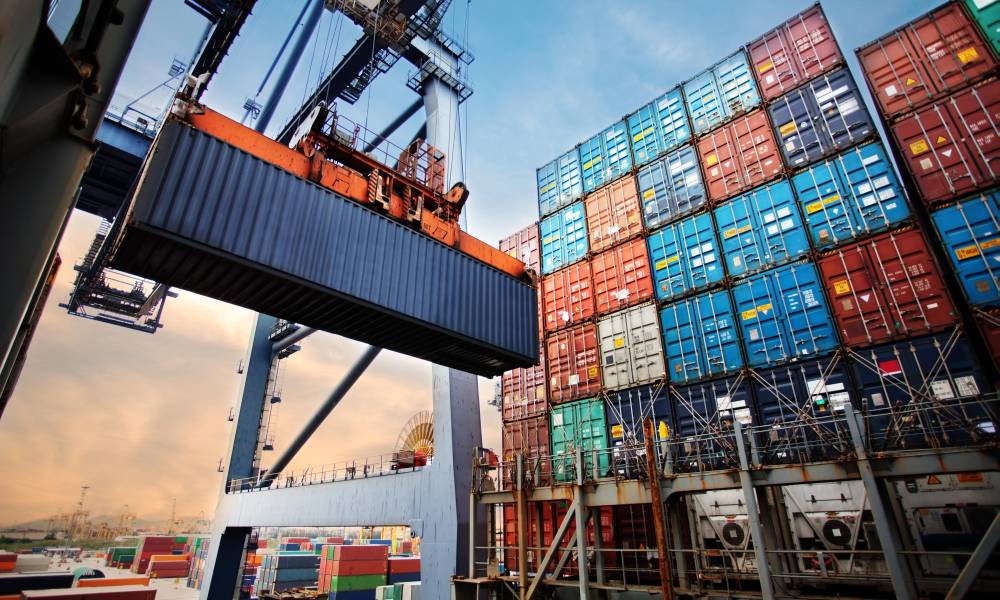 تجارة السعودية مع العالم .. 980 مليار ريال في 6 أشهر والفائض 234 مليار