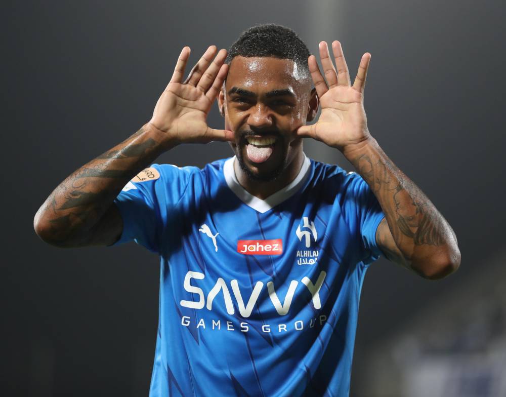 مالكوم فرحا بالهدف الأول. تصوير: سعد العنزي ـ "الاقتصادية"