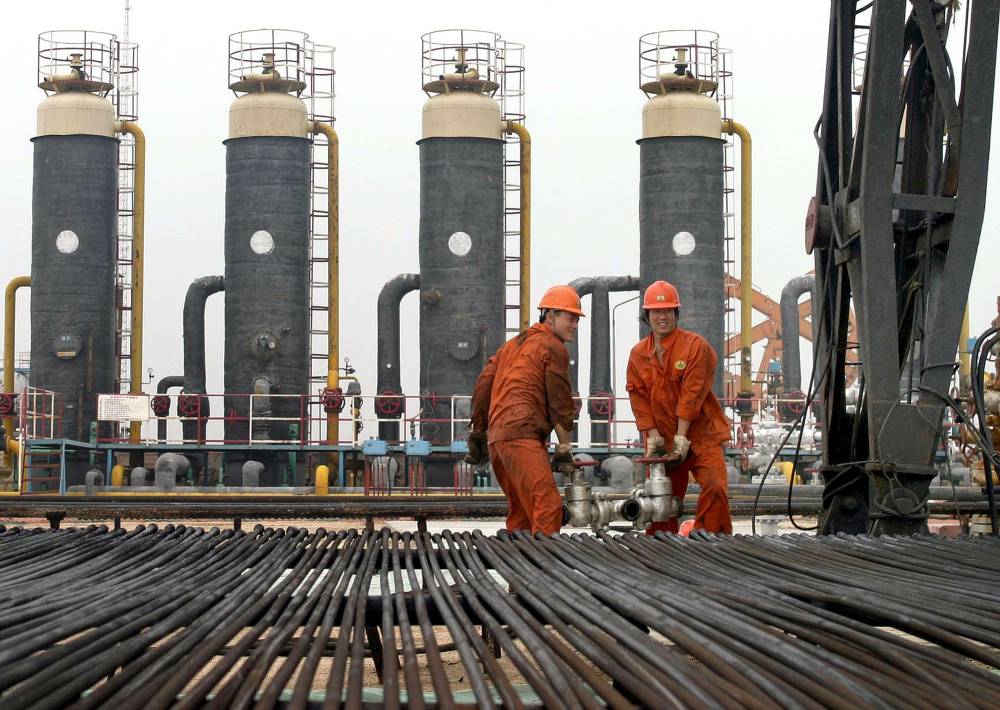 خطة التحفيز المالي والاقتصادي في الصين عززت توقعات وأفاق الطلب النفطي.