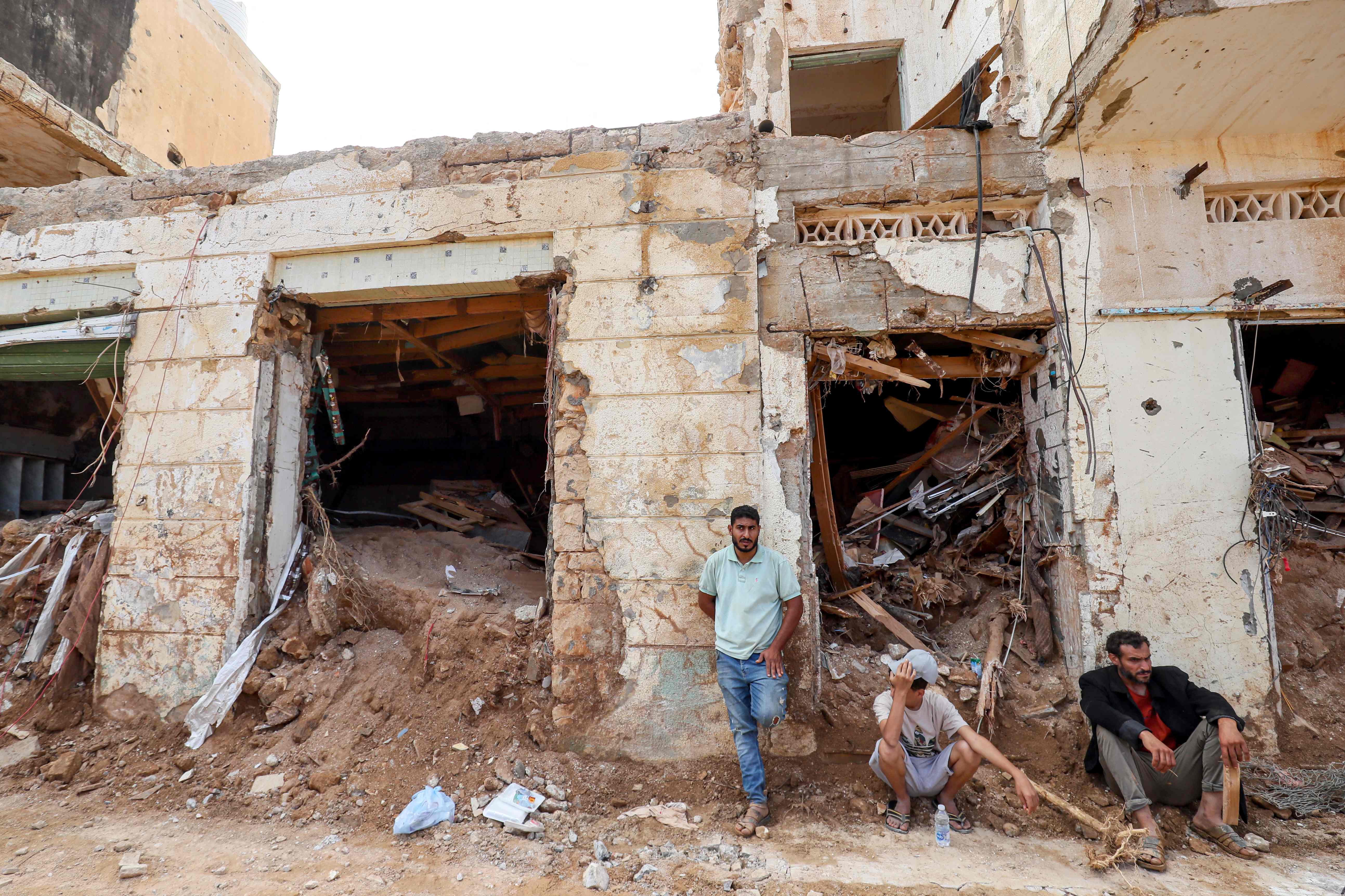 في درنة وجع انتظار الكشف عن مصير أحبة مفقودين 