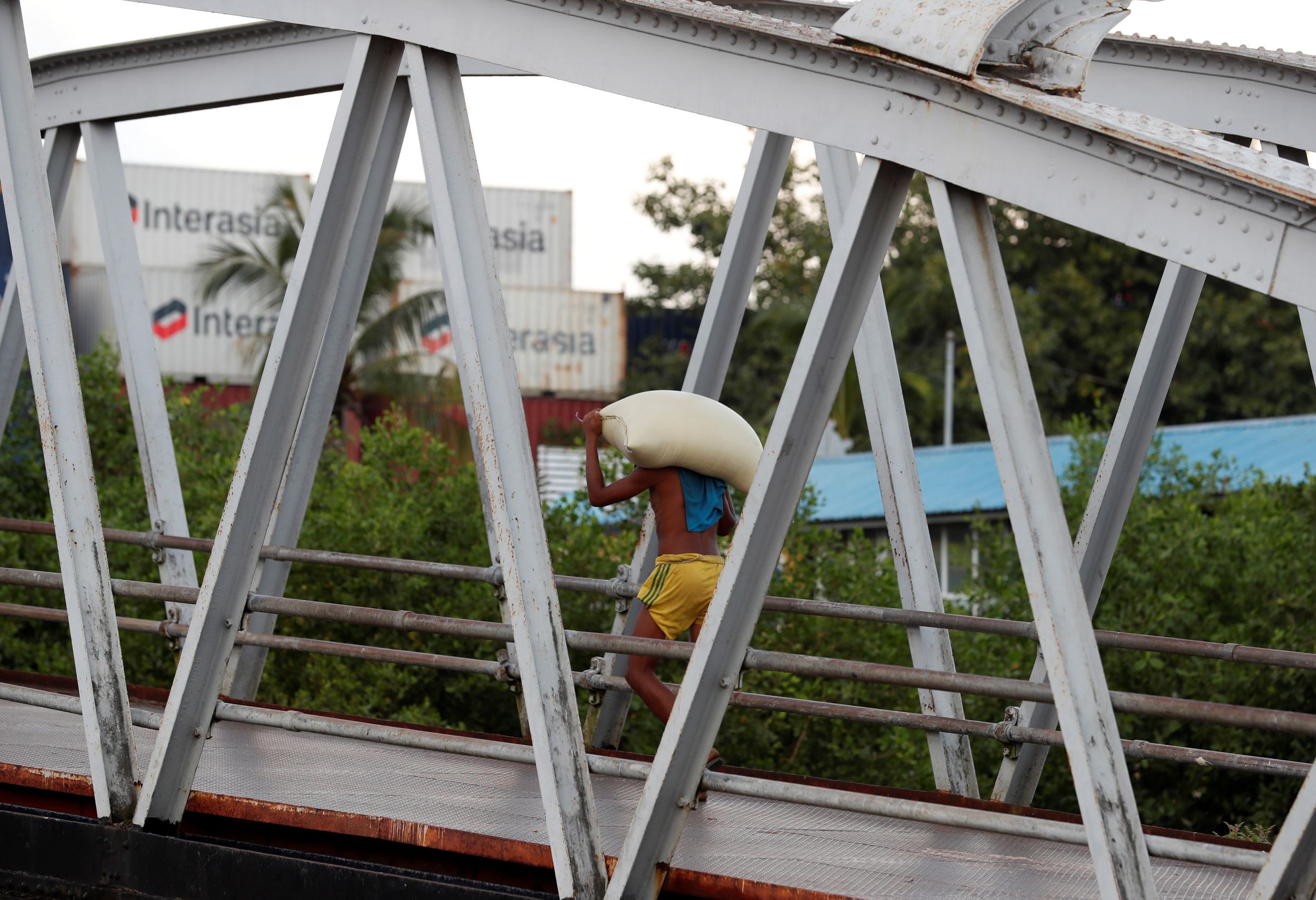 اقتصاد ميانمار .. نمو بطيء في 2023