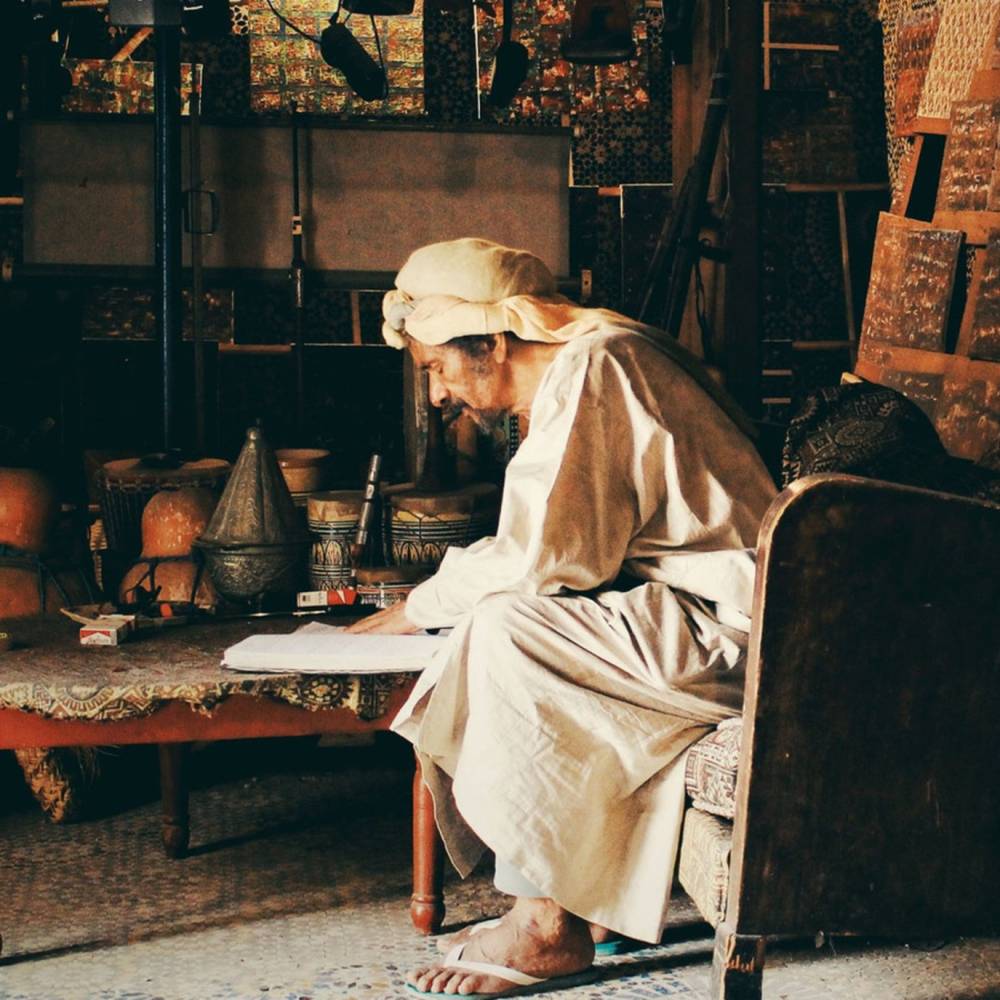 في معرض الدفاع .. المرأة السعودية تقف شامخة و بثقة في السلك العسكري