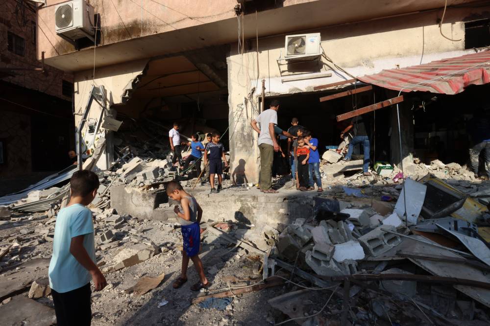 الشوارع بعد اجتياح جنود إسرائيليين لمخيم نور شمس للاجئين شرق طولكرم بالضفة الغربية المحتلة،