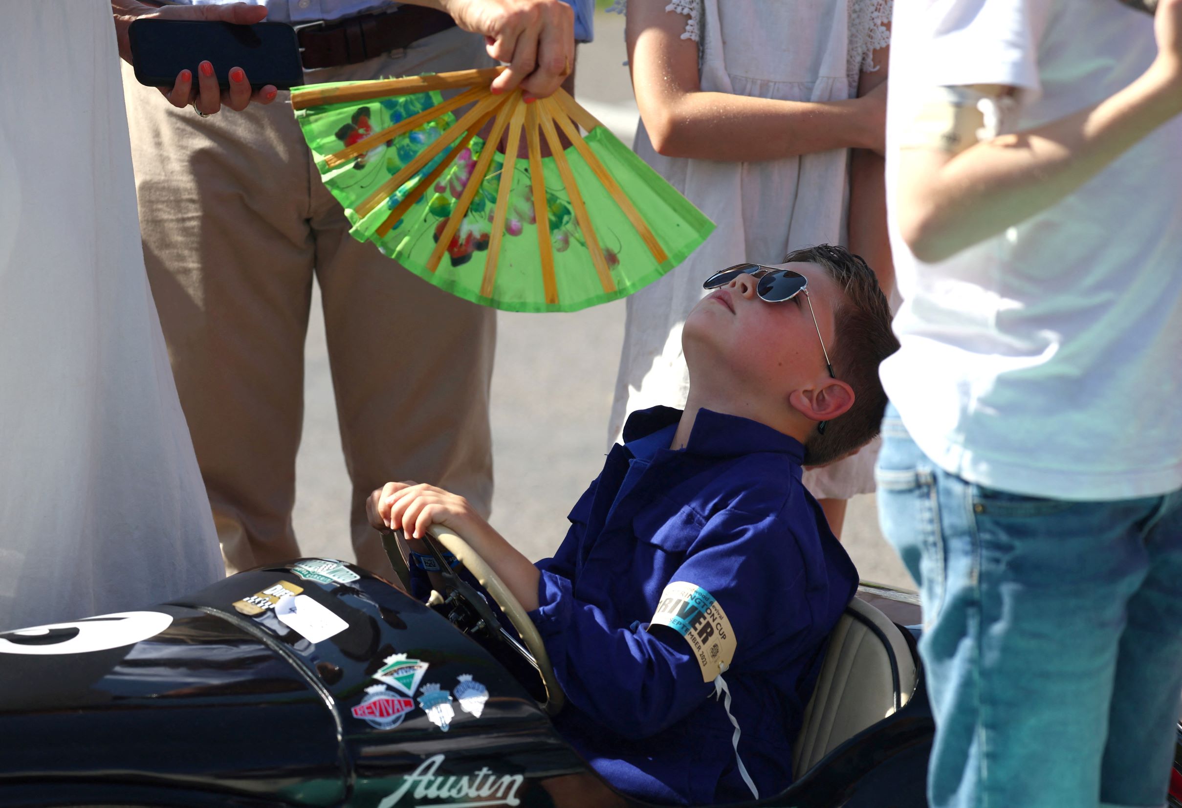 سباق سيارات للأطفال