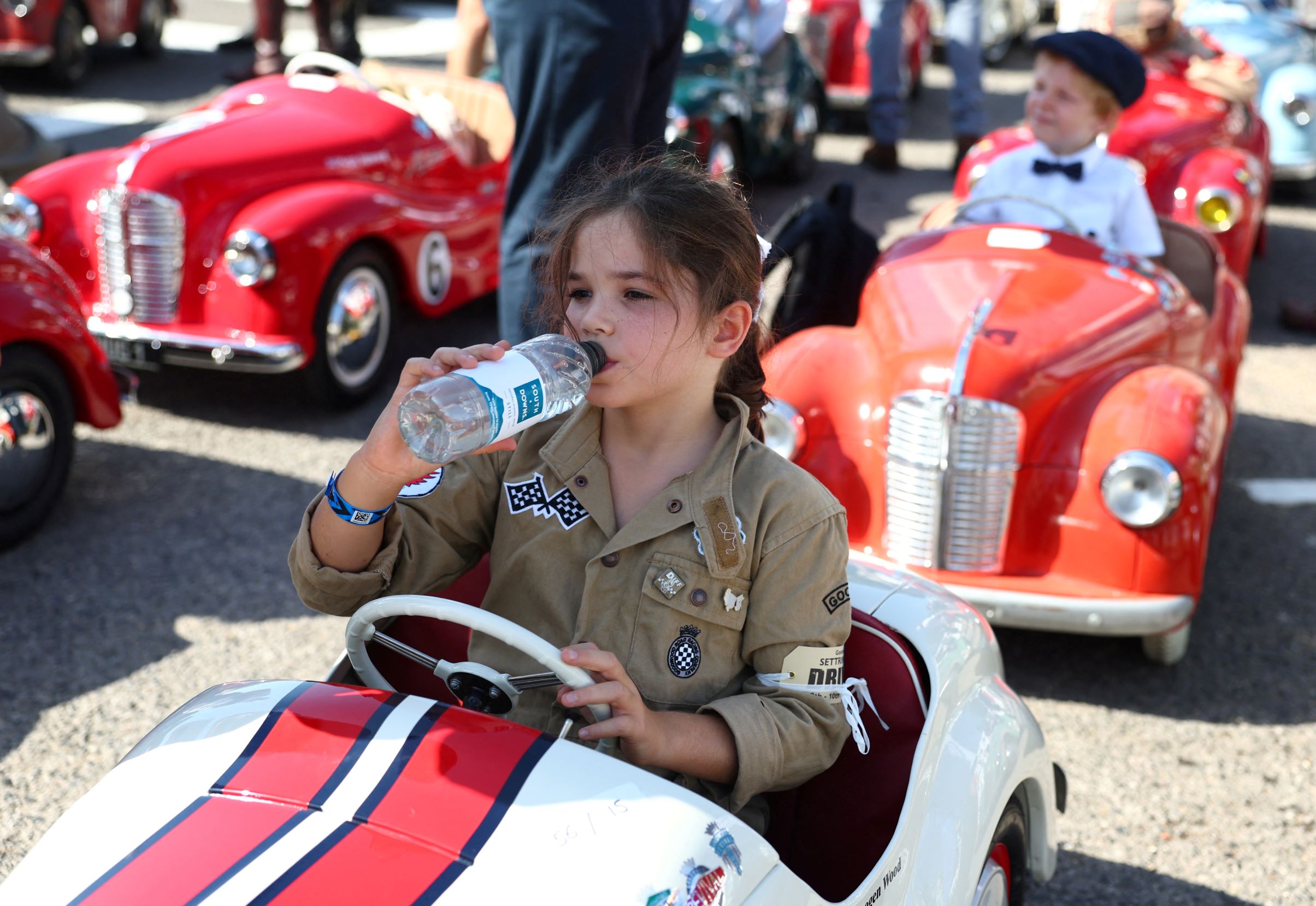 سباق سيارات للأطفال