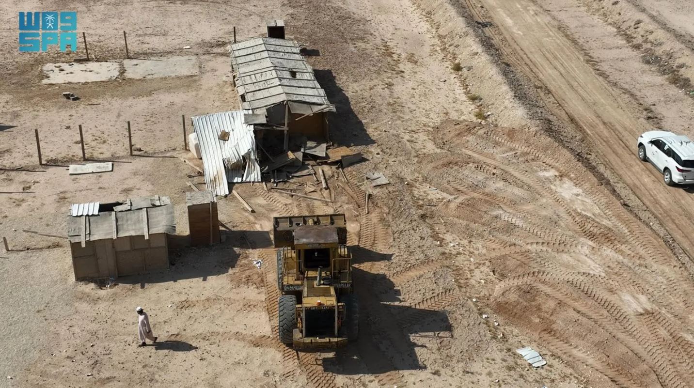 إزالة المخيمات العشوائية بين طريق رماح الرياض شرقا وطريق البويب غربا