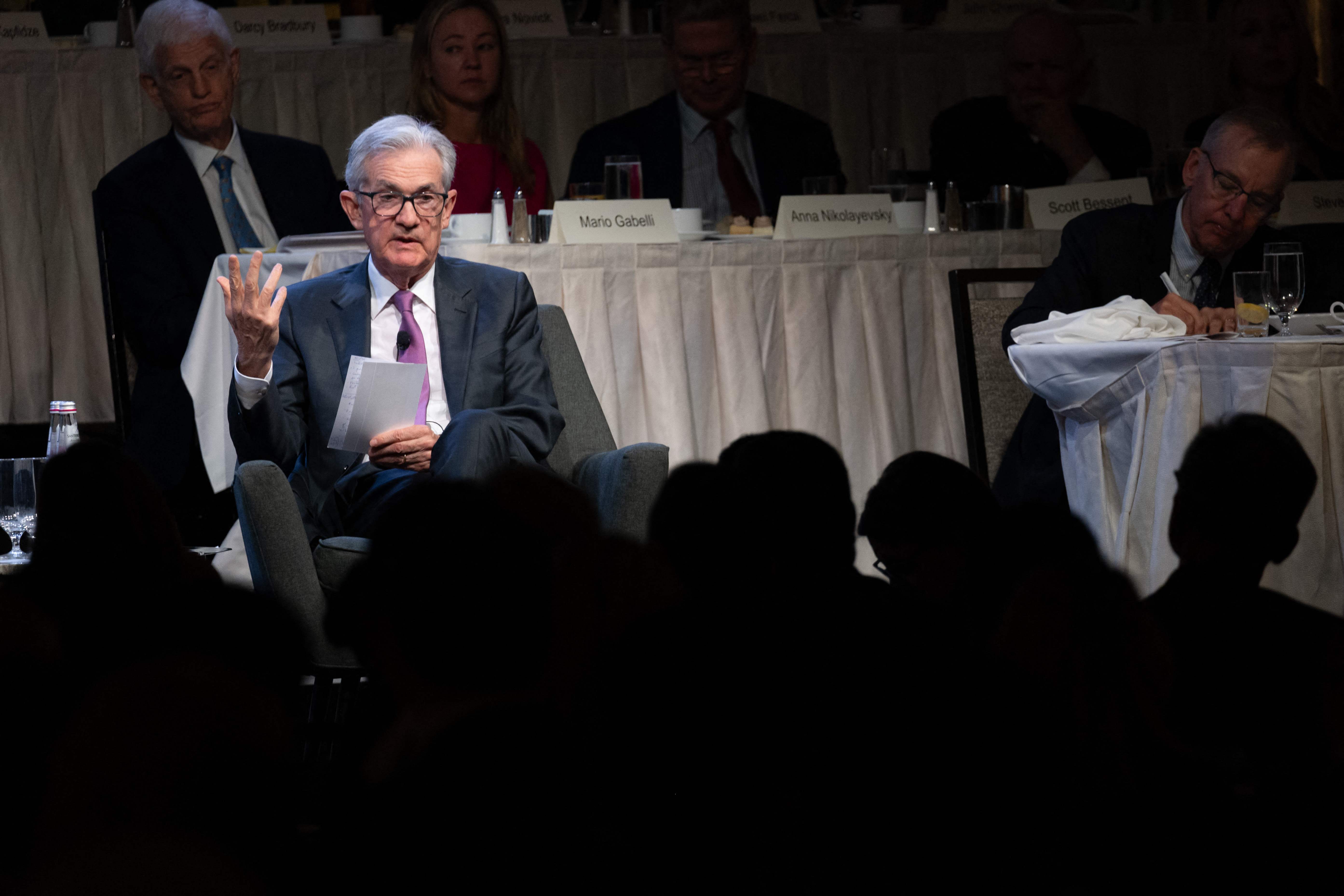 باول: التضخم في أمريكا لا يزال مرتفعا للغاية .. الباب مفتوح لرفع الفائدة