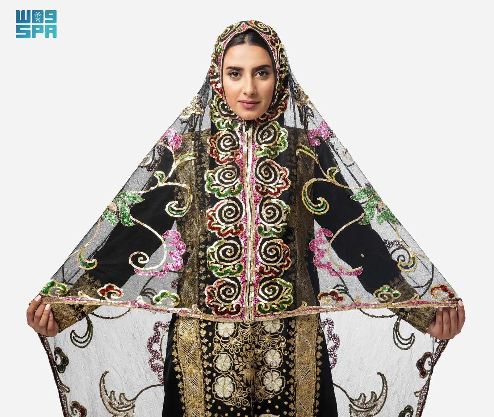 تحت رعاية حرم ولي العهد .. "الدارة" تدشن إصدارا عن الأزياء التقليدية السعودية في الوسطى