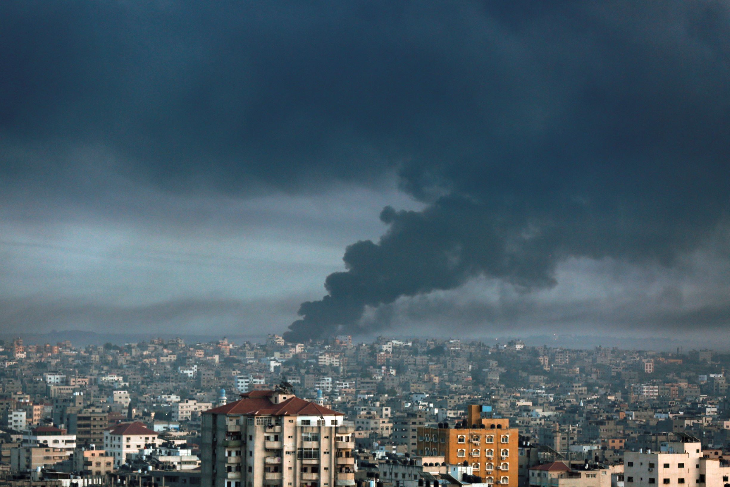 فلسطينيون: من الجنوب إلى الشمال حيثما نذهب سنموت