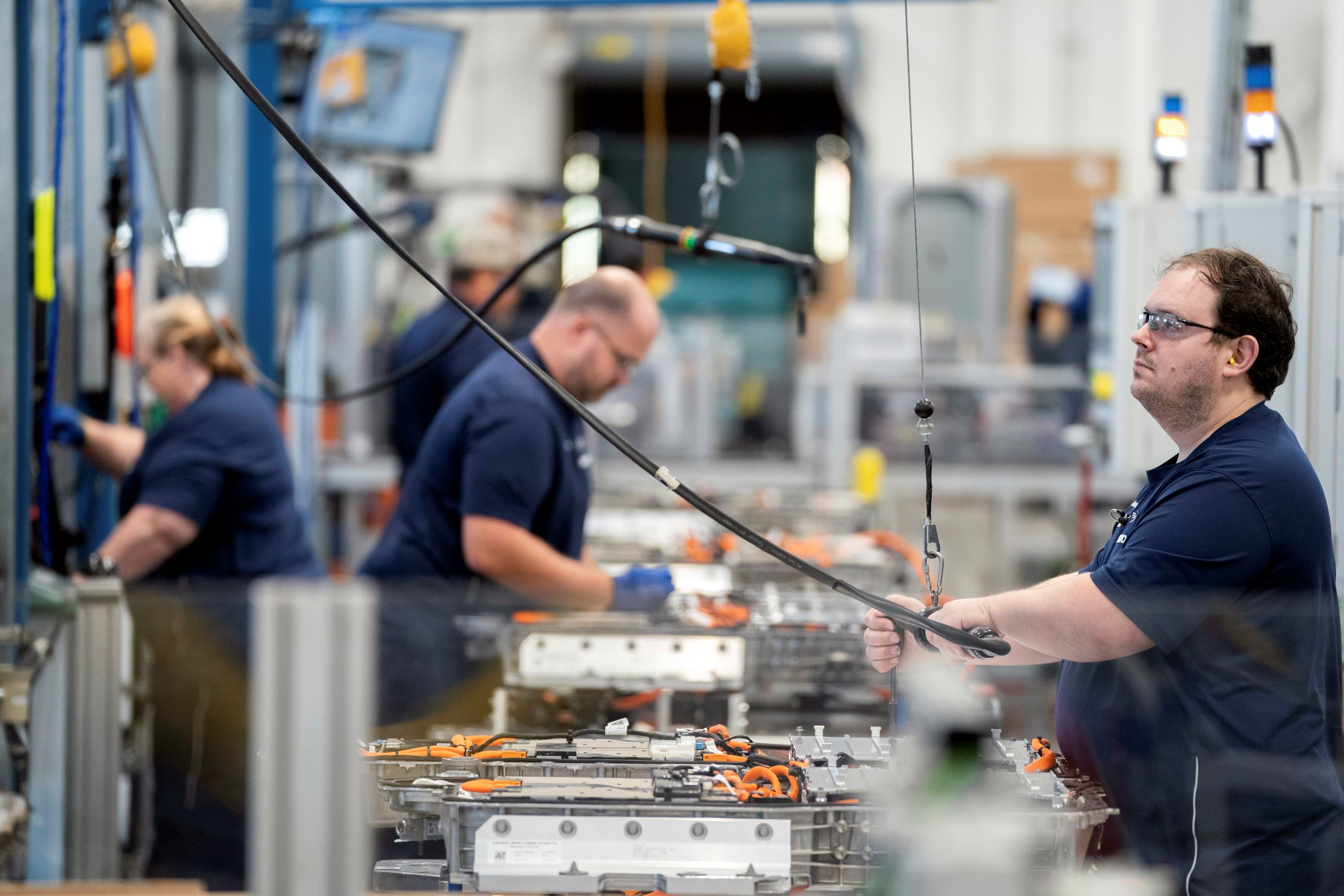 فرص العمل في أمريكا تتجاوز التوقعات في أغسطس.. 9.6 مليون وظيفة شاغرة