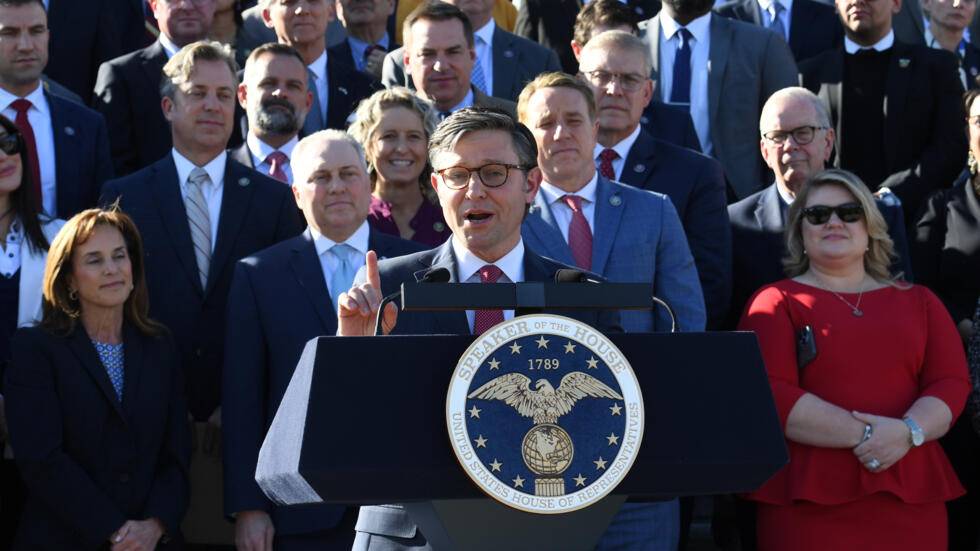 3.8 مليار دولار خسائر فصلية لـ "أمازون" مع ارتفاع التكاليف وتراجع المبيعات