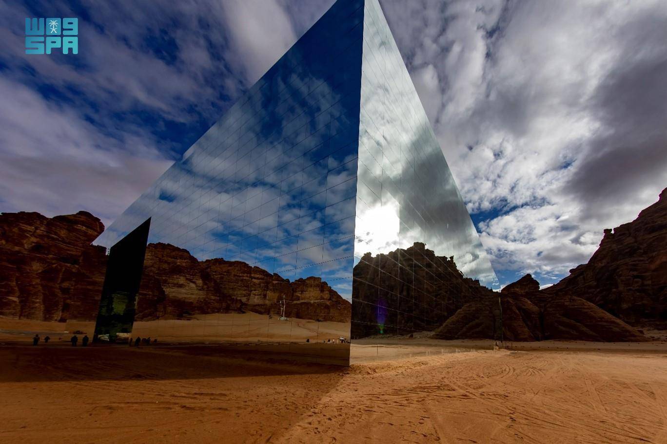 وزير الاتصالات يبدأ سلسلة اجتماعات مع كبرى الشركات الأمريكية