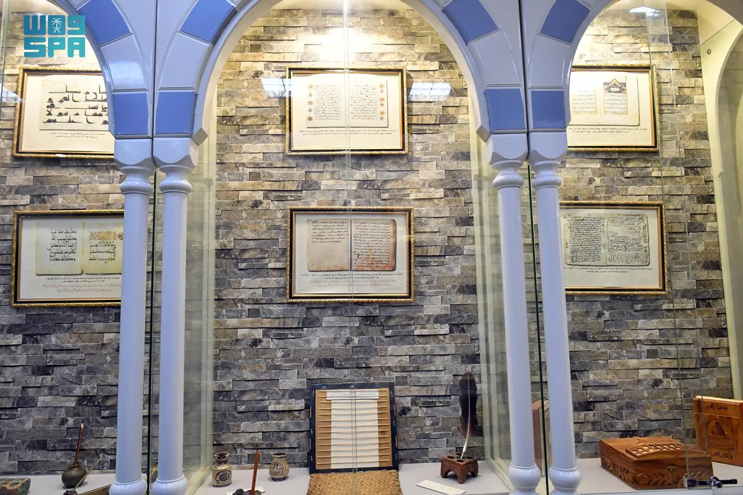 110 آلاف زائر استفادوا من الخدمات المعرفية بمكتبة المسجد النبوي خلال العام الماضي