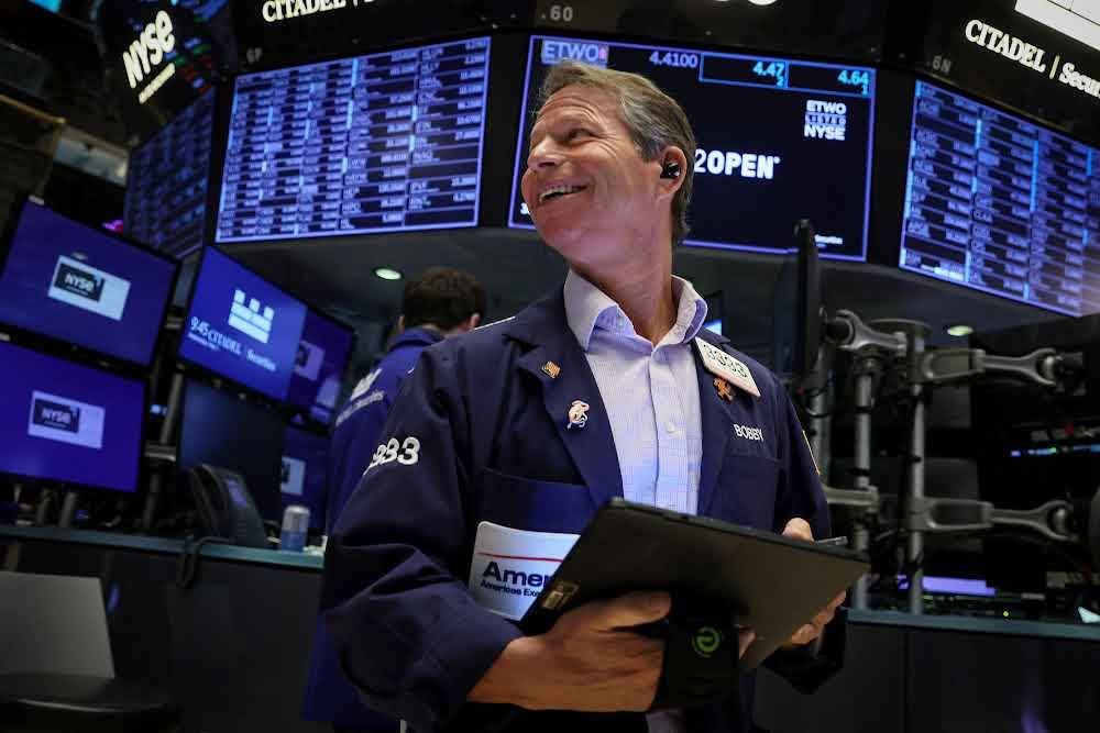 "داو جونز" يقفز 1.4 ويغلق عند أعلى مستوى في 2023