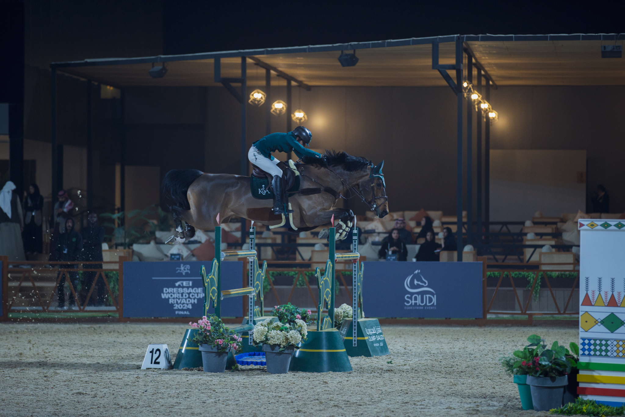 9 أبطال سعوديين في أولى أيام بطولة "قفز السعودية"