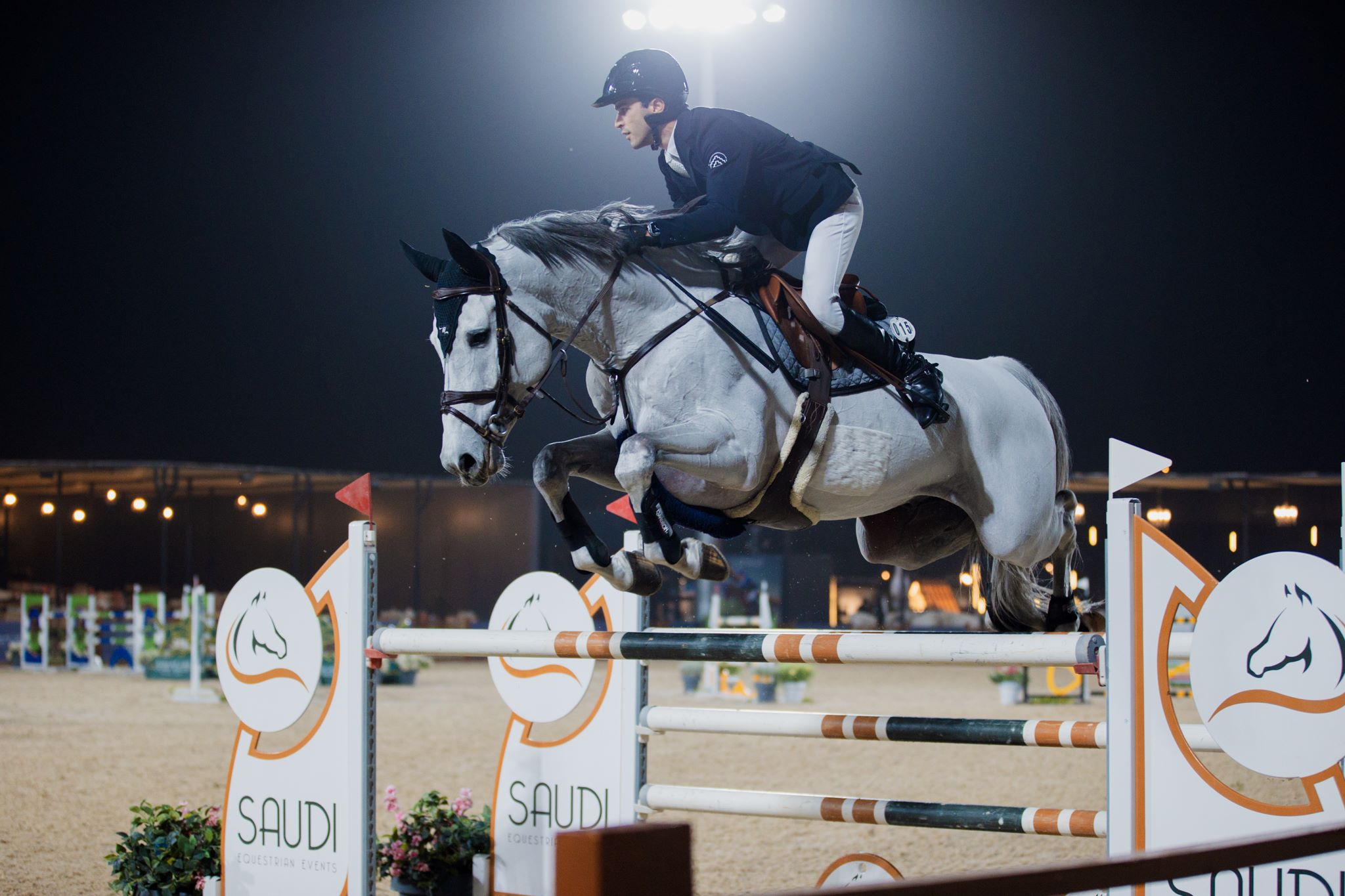 أكثر من 150 إعلامي في "قفز السعودية"