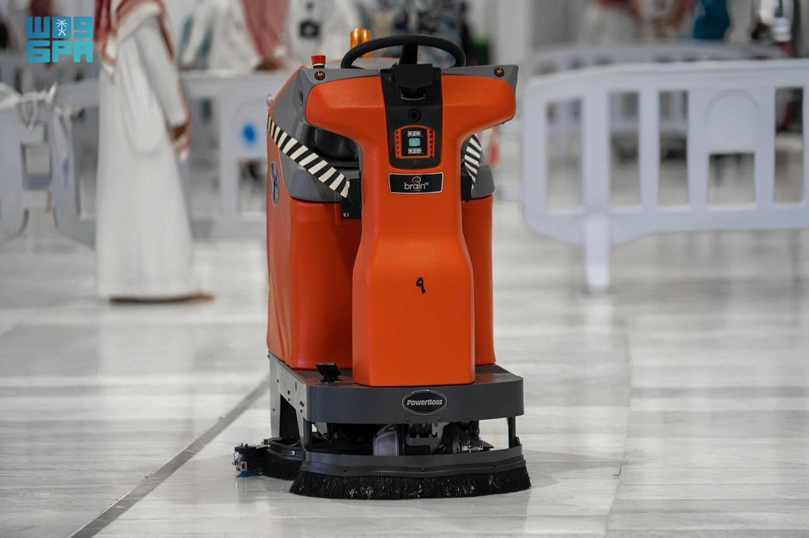 استخدام الذكاء الصناعي في نشر المحتوى الإرشادي بالمسجد الحرام