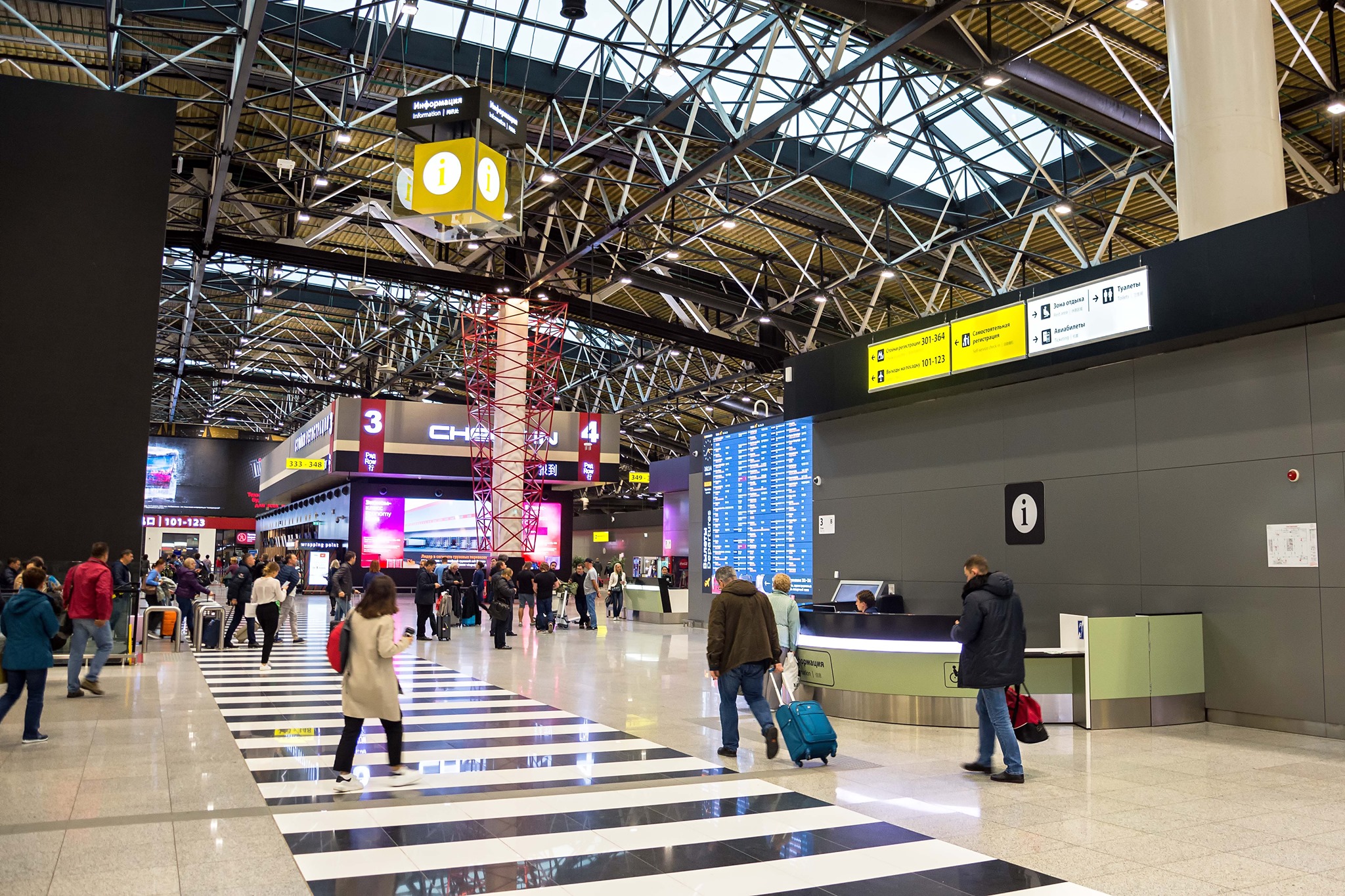 رغم العقوبات .. أكبر مطار روسي يستقبل 36.6 مليون مسافر في 2023