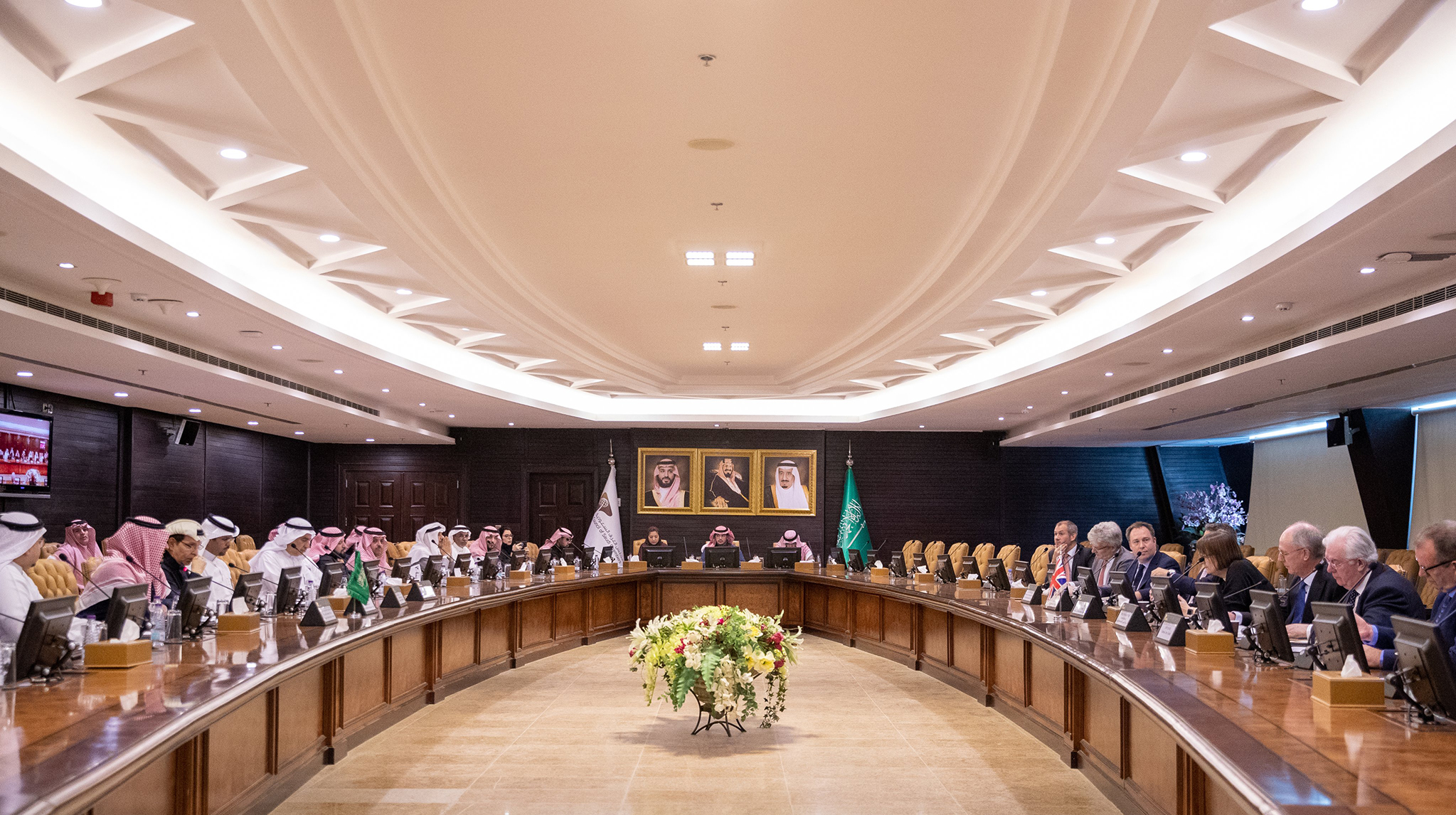 3 شركات عالمية تبحث الاستثمار في تقنيات الخدمات المصرفية السعودية