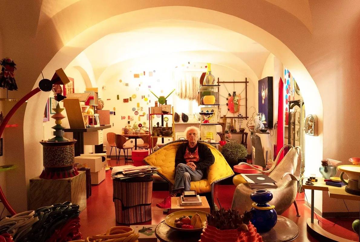 الكاتب والصحافي الإيطالي جيامبييو موغيني.