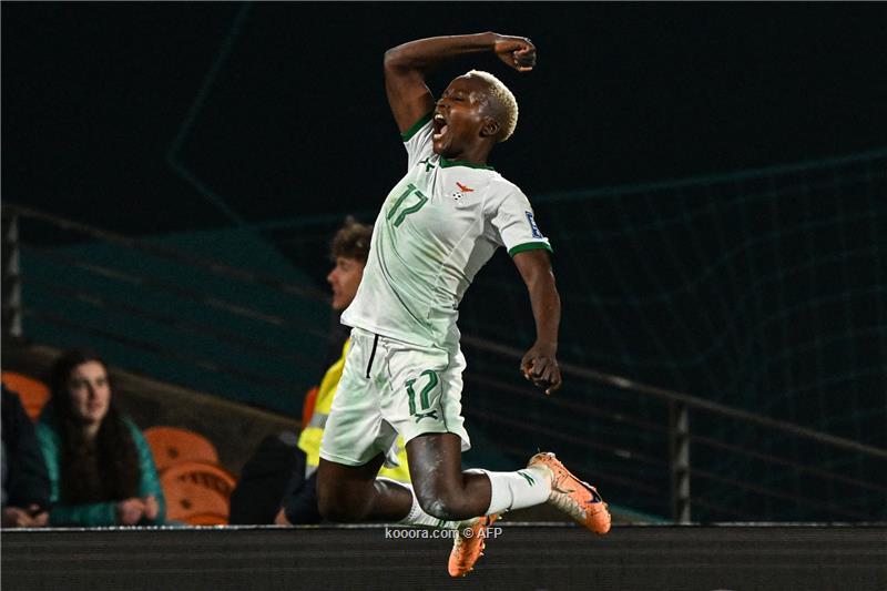 الزامبية راشيل أغلى صفقة نسائية في كرة القدم بـ 787 ألف دولار