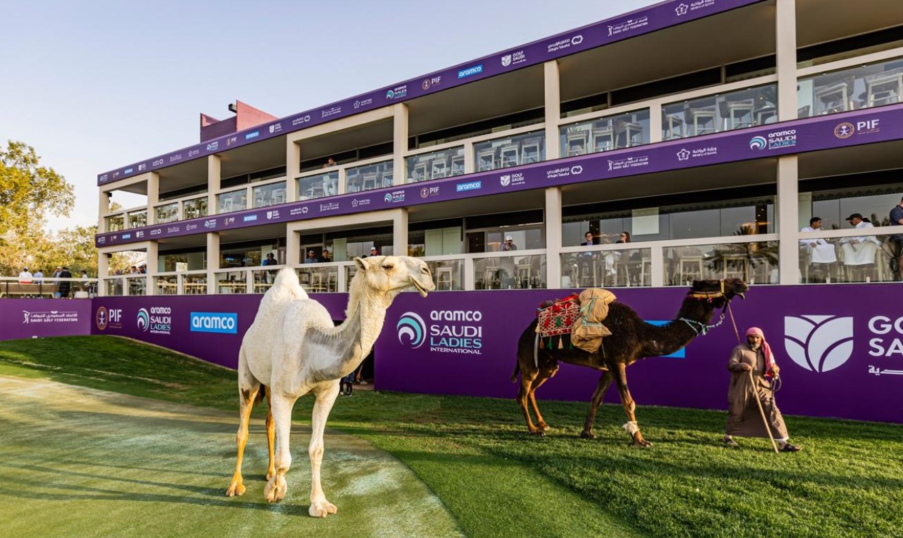 بلغ مجموع جوائز بطولة أرامكو السعودية الدولية للجولف 5 ملايين دولار مقدمة من صندوق الاستثمارات العامة. المصدر: "جولف السعودية على منصة X"