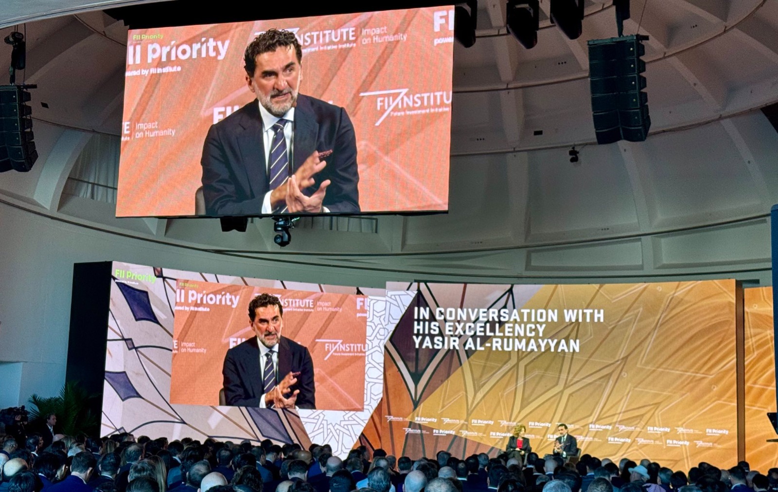 ياسر الرميان خلال مشاركته في قمة "الأولوية" التي تعقدها مبادرة مستقبل الاستثمار بمشاركة صندوق الاستثمارات العامة في ميامي.