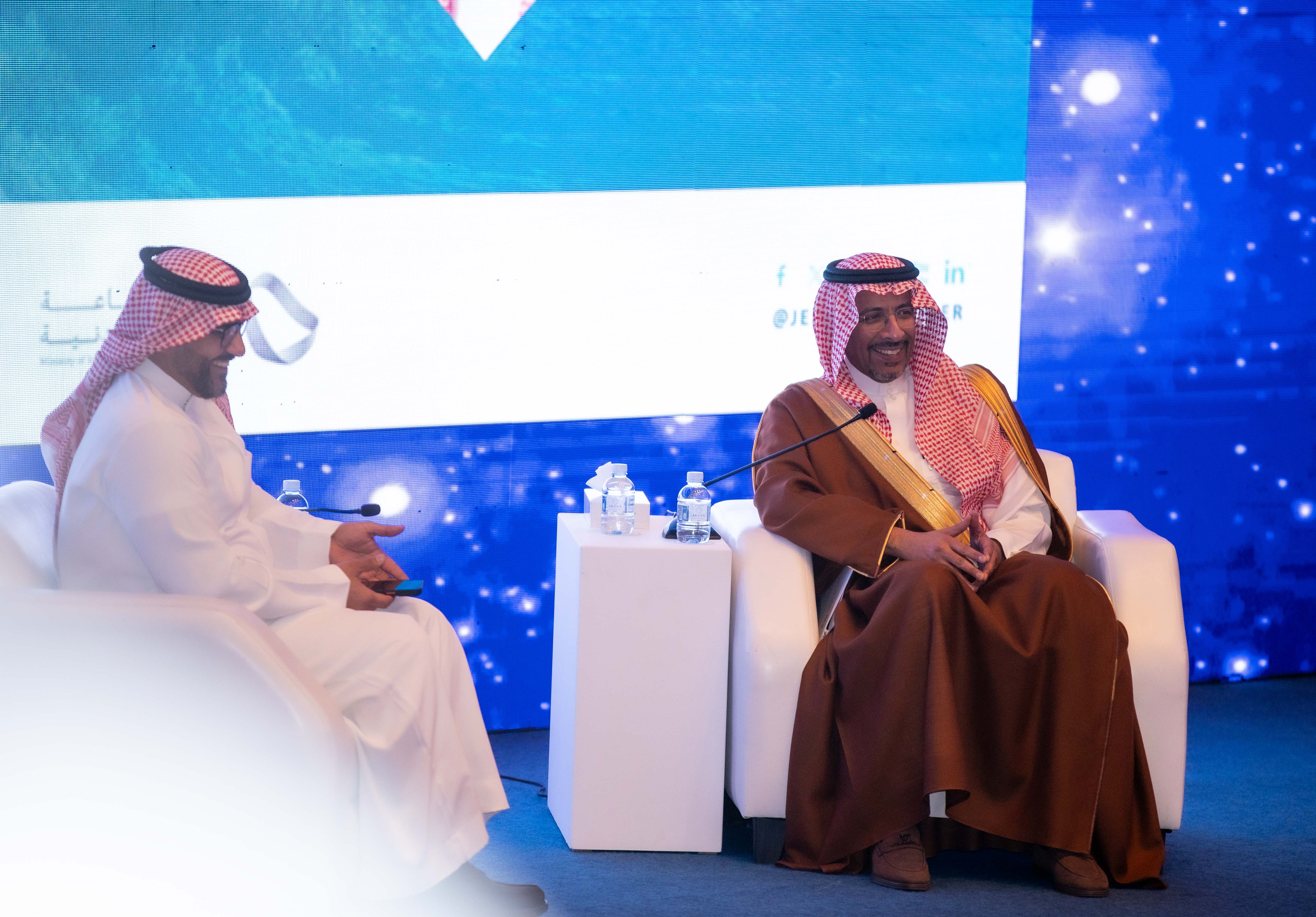 وزير الصناعة لـ "الاقتصادية": نعمل مع الصناعيين لتقوية سلاسل القيمة وجدة واعدة بصناعة السيارات
