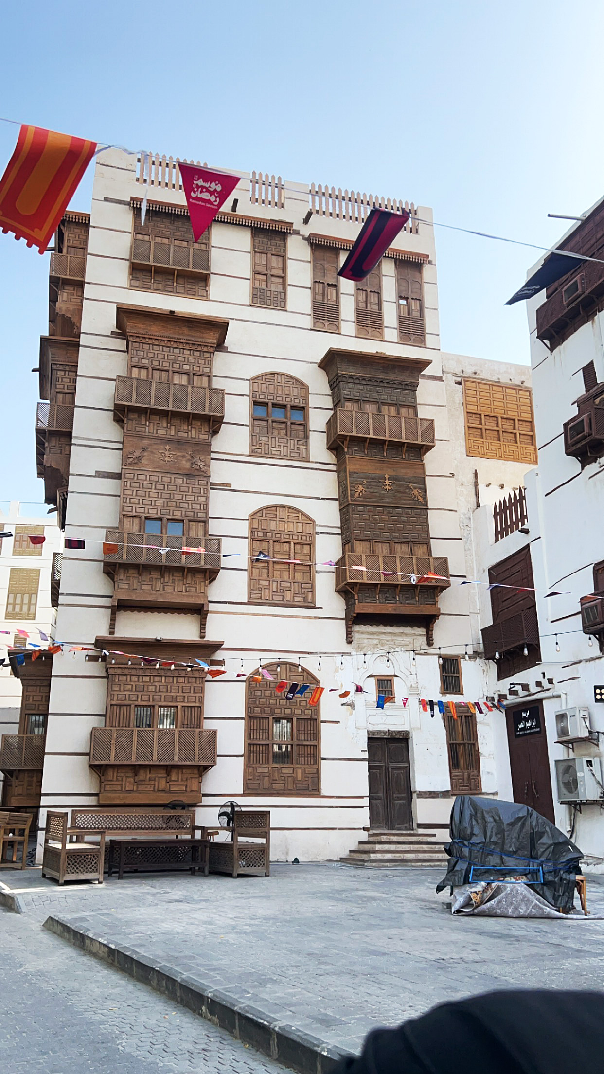 المشروع عمل على إبراز المَعالم التراثية التي تحفل بها منطقة جدة التاريخية. "الاقتصادية"