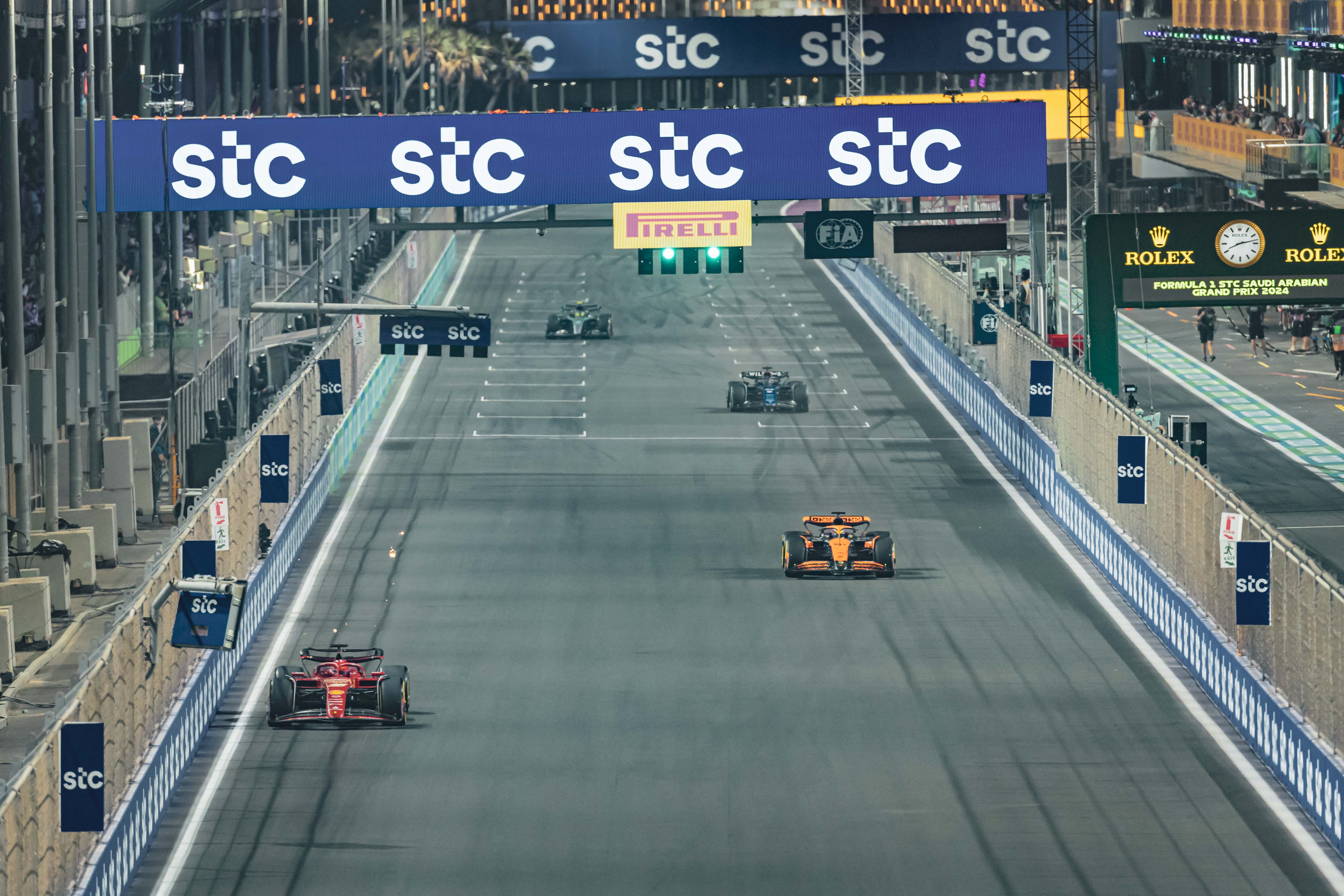 1.2 مليار ريال تكلفة سيارات "فورمولا 1" .. ورواتب سائقي جائزة السعودية الكبرى تتجاوز المليار