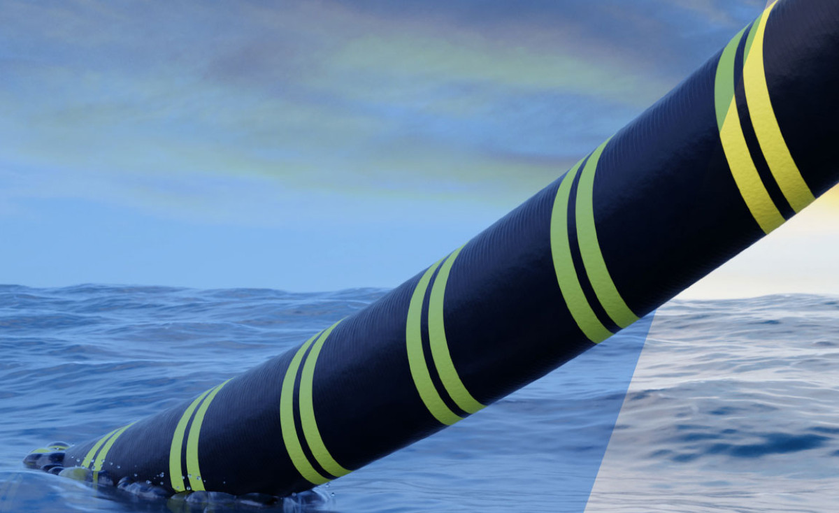 صورة لكابل كهربائي بحري. "Xlinks"