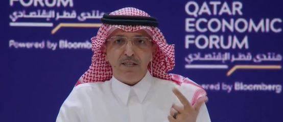 إصدار أكثر من 1.8 مليون وثيقة عمل حر