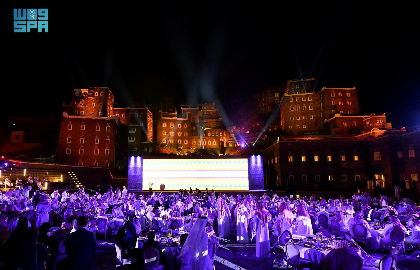 إطلاق هوية عسير السياحية  تحت شعار "عسير تهول" لتصبح وجهة عالمية على مدار العام