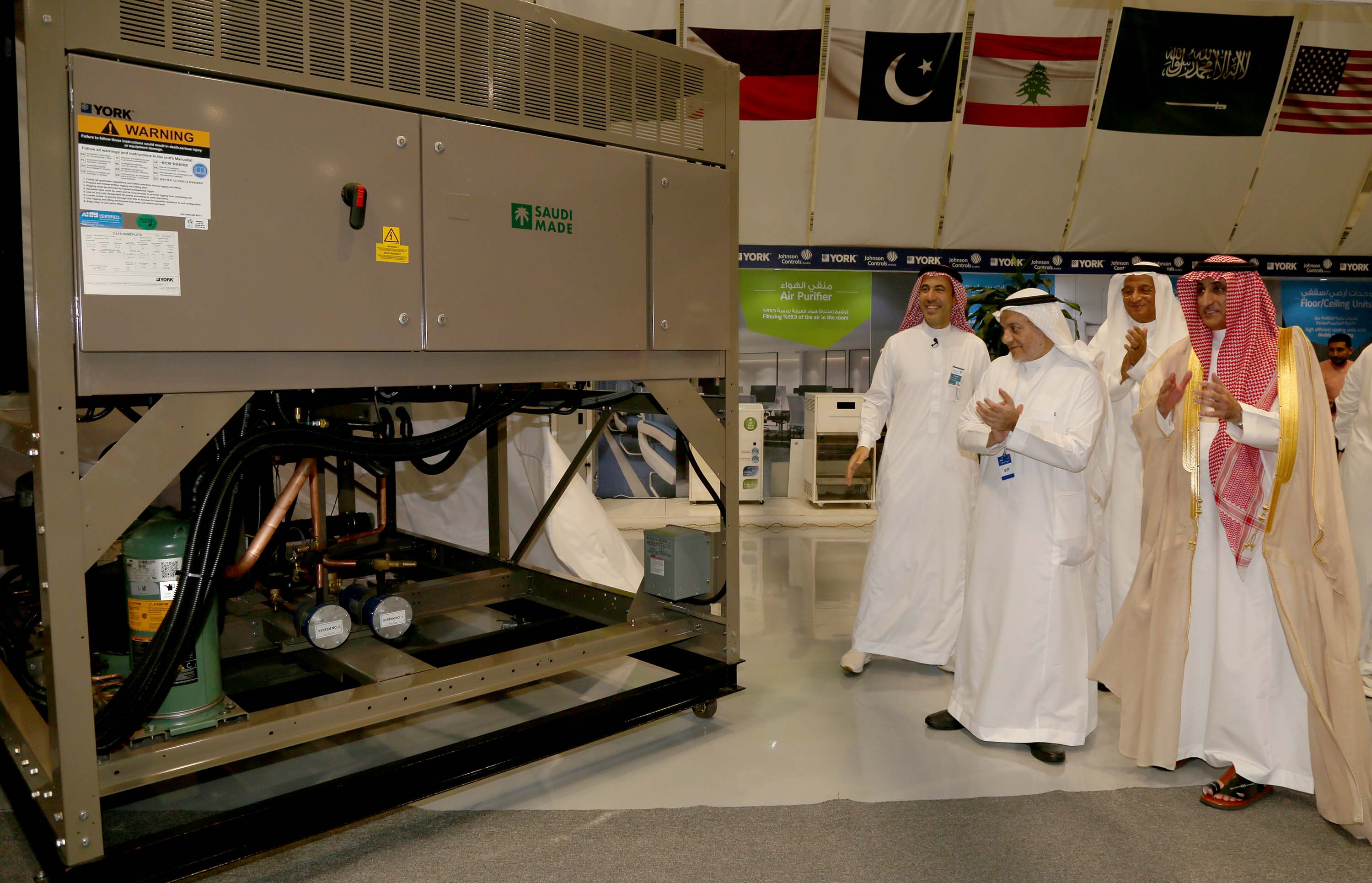 هناك مرحلة مقبلة لتصدير ألف وحدة تبريد إلى الأسواق الأمريكية. تصوير- غازي مهدي "الاقتصادية"