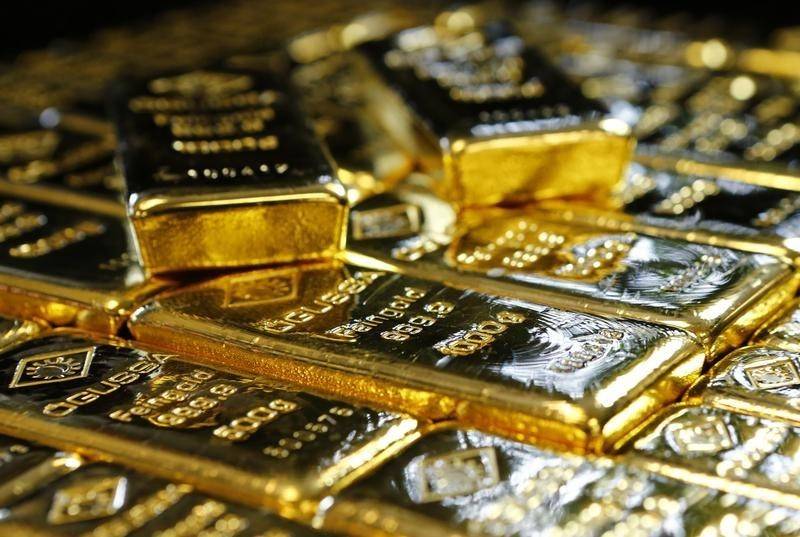 الذهب يلمع مع تراجع عوائد السندات الأمريكية في ظل رهانات خفض الفائدة